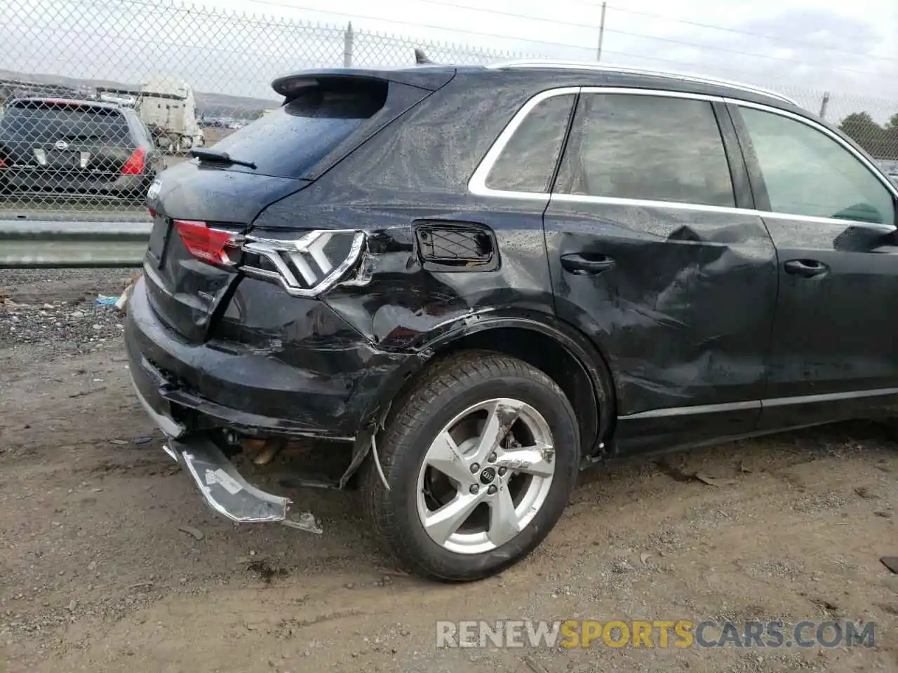 9 Photograph of a damaged car WA1AUCF30M1102887 AUDI Q3 2021