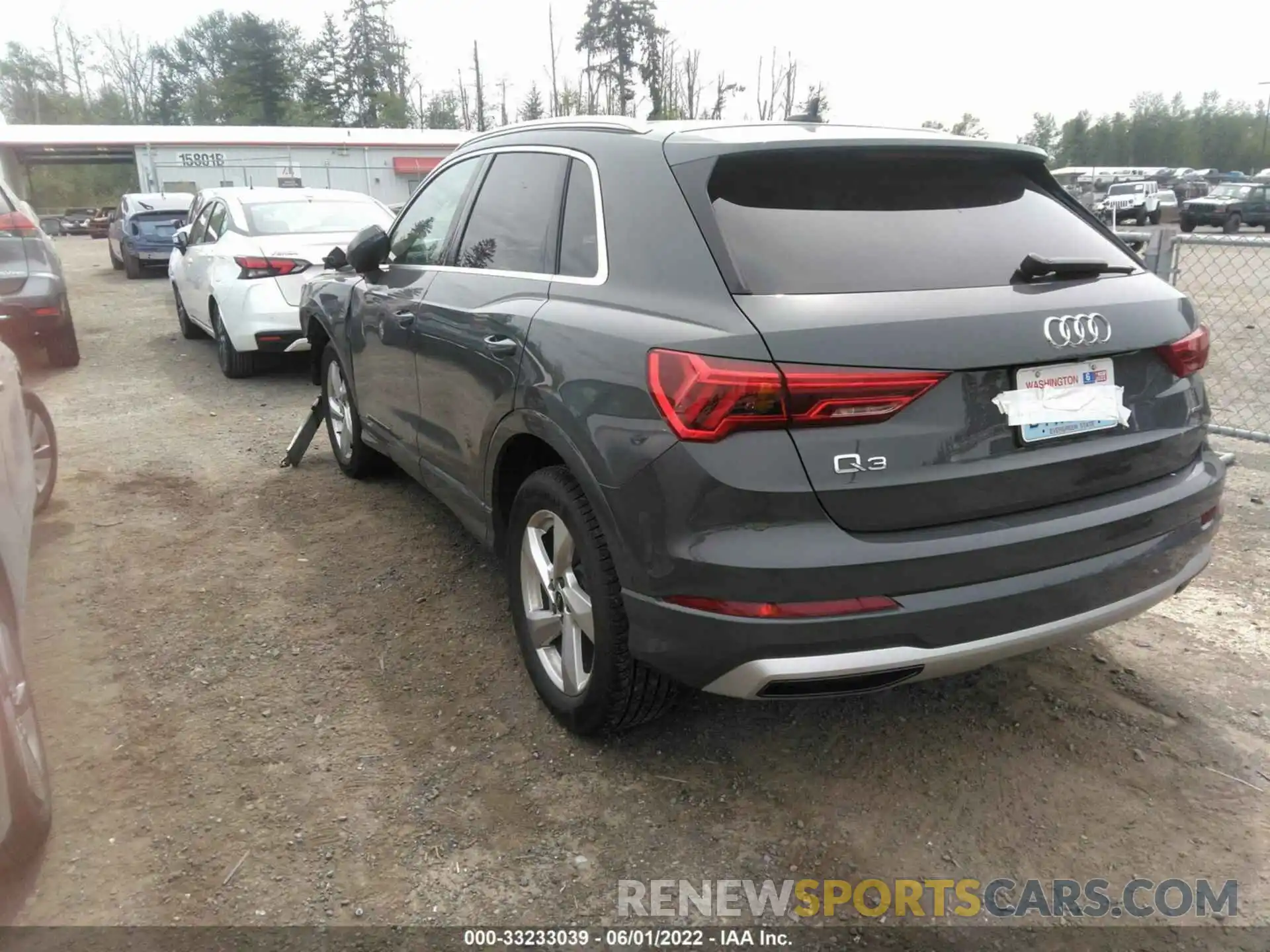 3 Photograph of a damaged car WA1AUCF31M1136482 AUDI Q3 2021