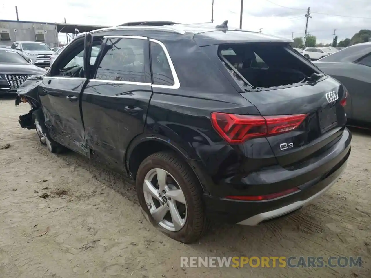 3 Photograph of a damaged car WA1AUCF32M1095554 AUDI Q3 2021