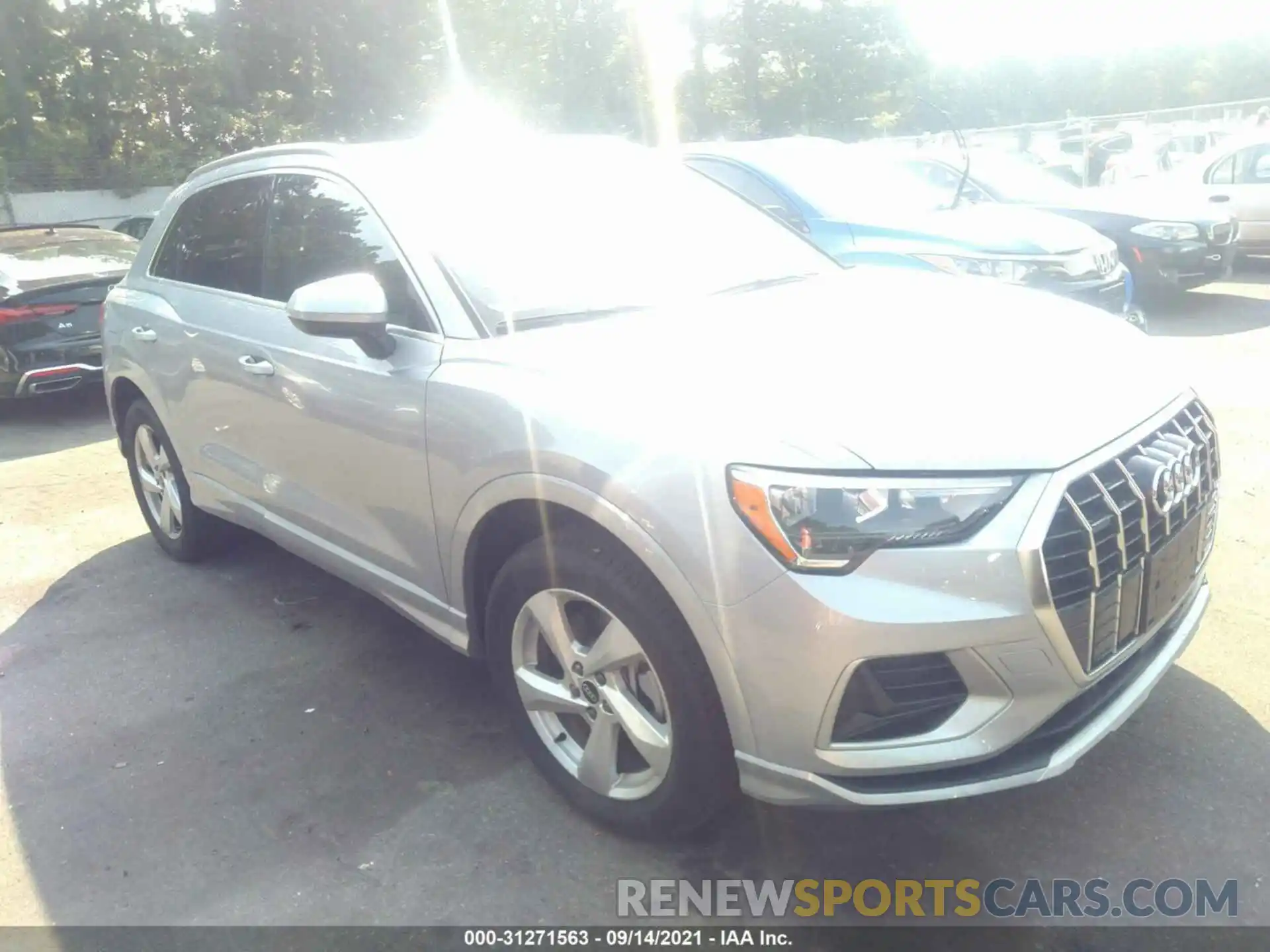 1 Photograph of a damaged car WA1AUCF32M1125832 AUDI Q3 2021