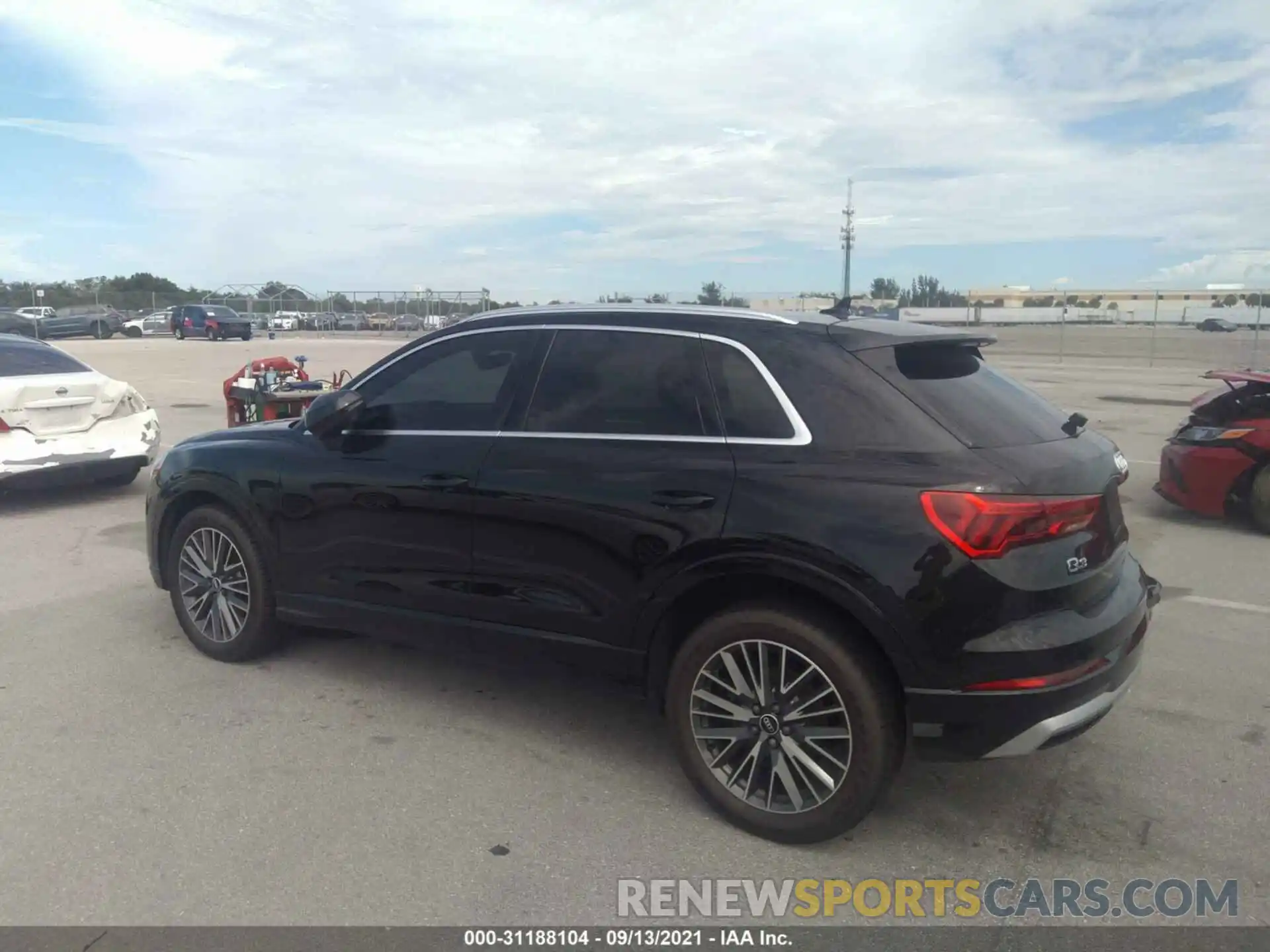 3 Photograph of a damaged car WA1AUCF32M1152237 AUDI Q3 2021