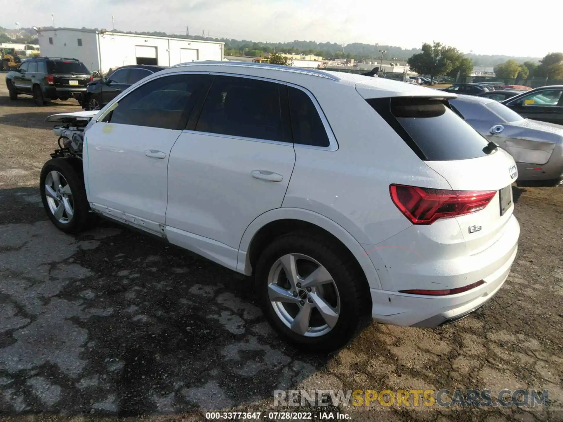 3 Photograph of a damaged car WA1AUCF33M1077080 AUDI Q3 2021