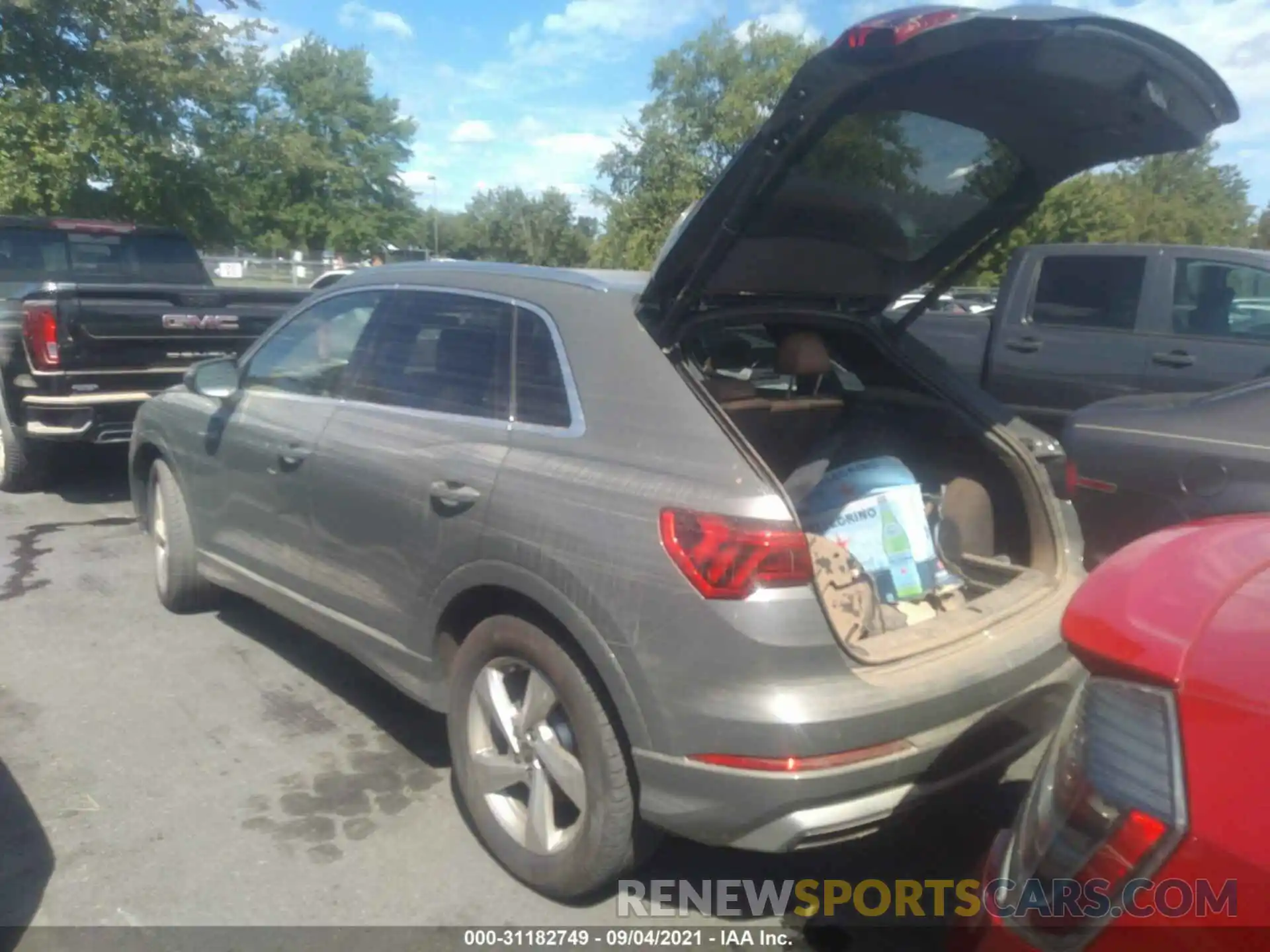 3 Photograph of a damaged car WA1AUCF33M1132157 AUDI Q3 2021