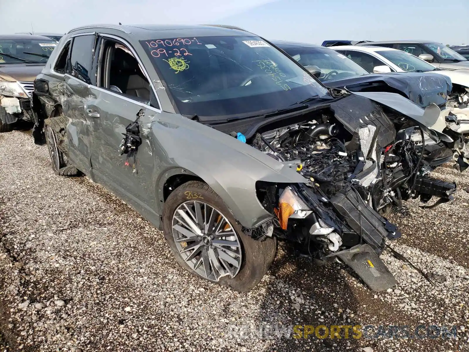 1 Photograph of a damaged car WA1AUCF34M1078979 AUDI Q3 2021