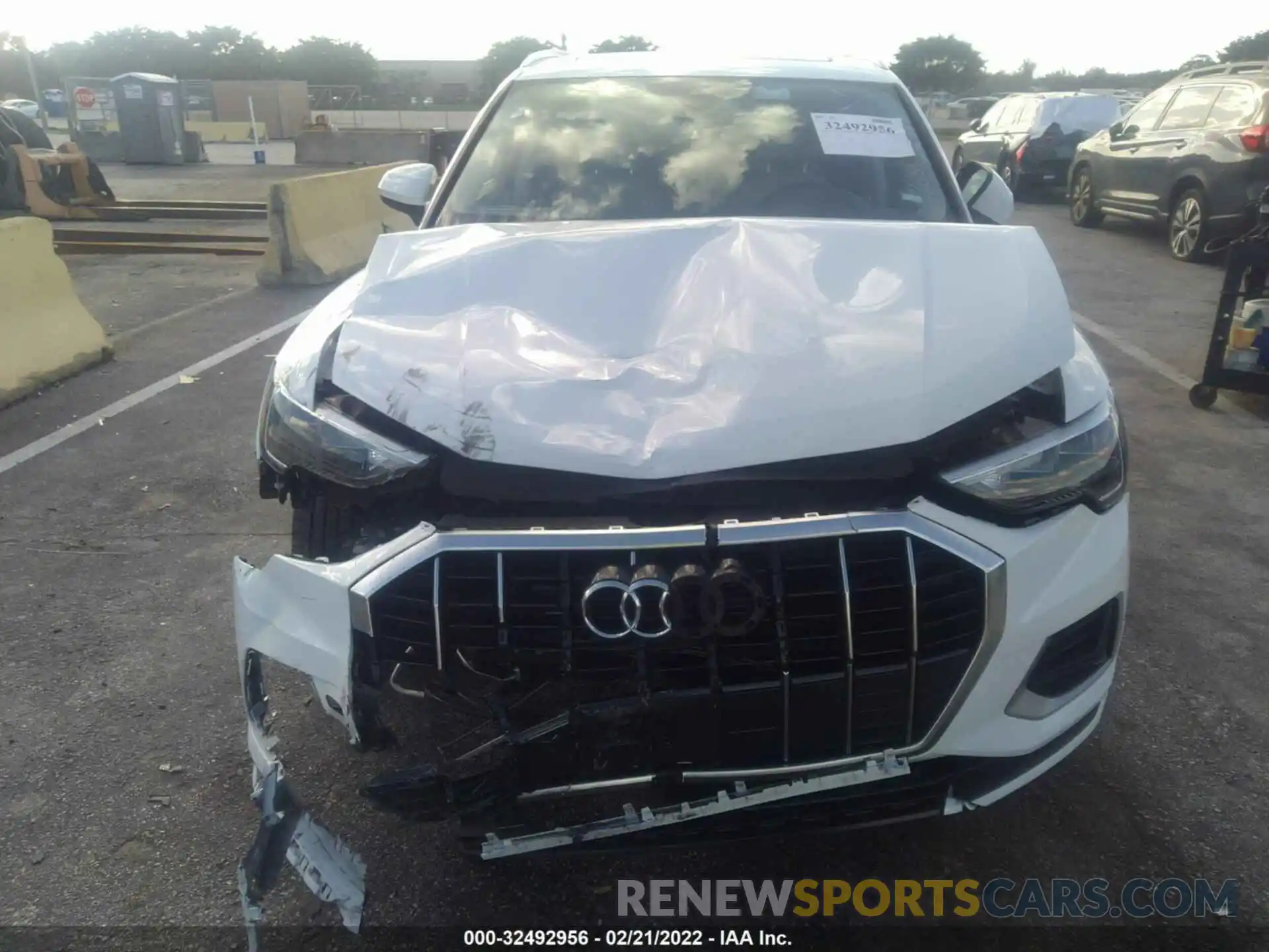 6 Photograph of a damaged car WA1AUCF34M1100351 AUDI Q3 2021