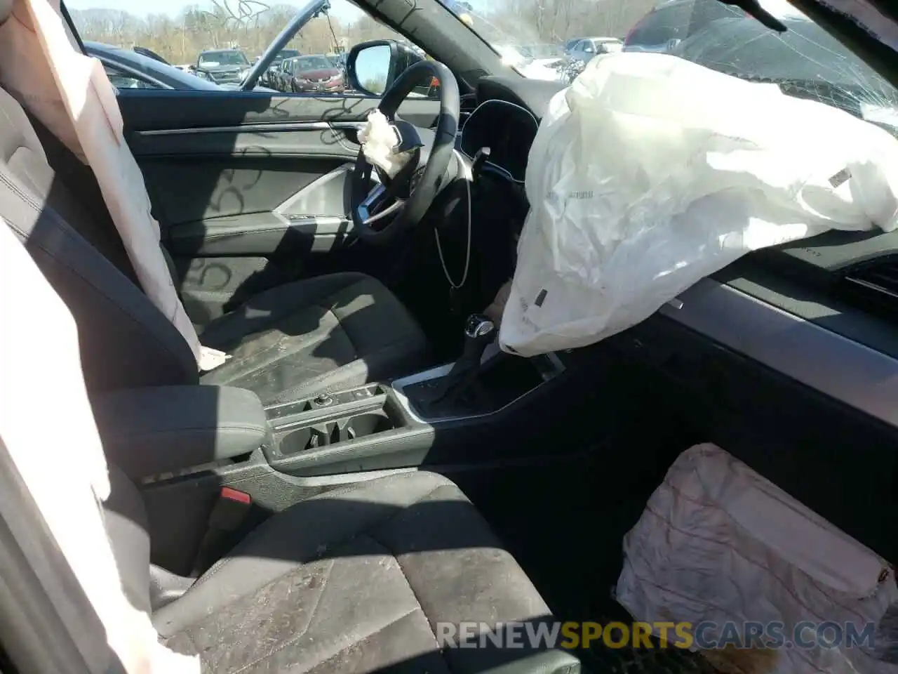 5 Photograph of a damaged car WA1AUCF34M1111771 AUDI Q3 2021