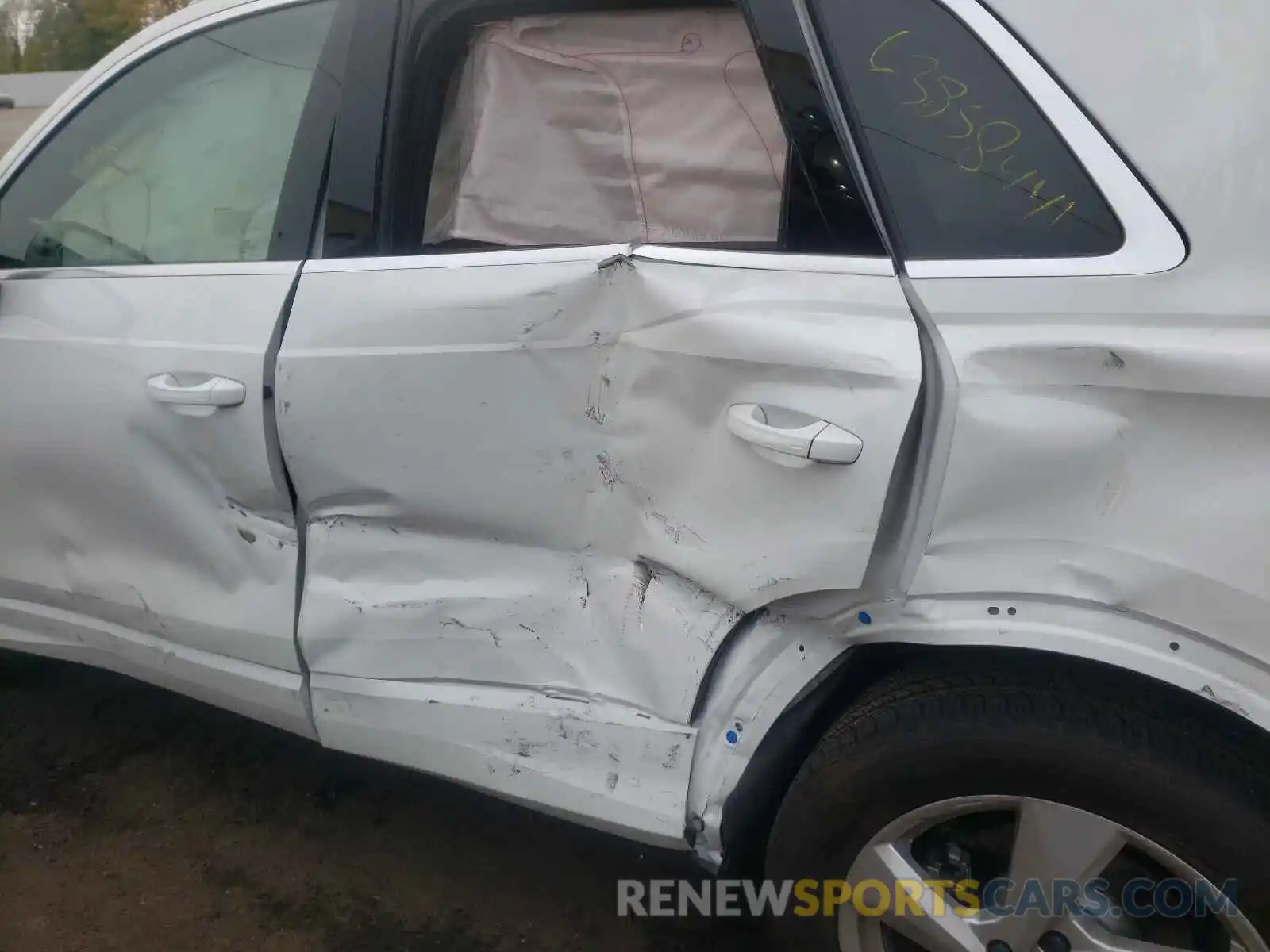 9 Photograph of a damaged car WA1AUCF34M1146133 AUDI Q3 2021