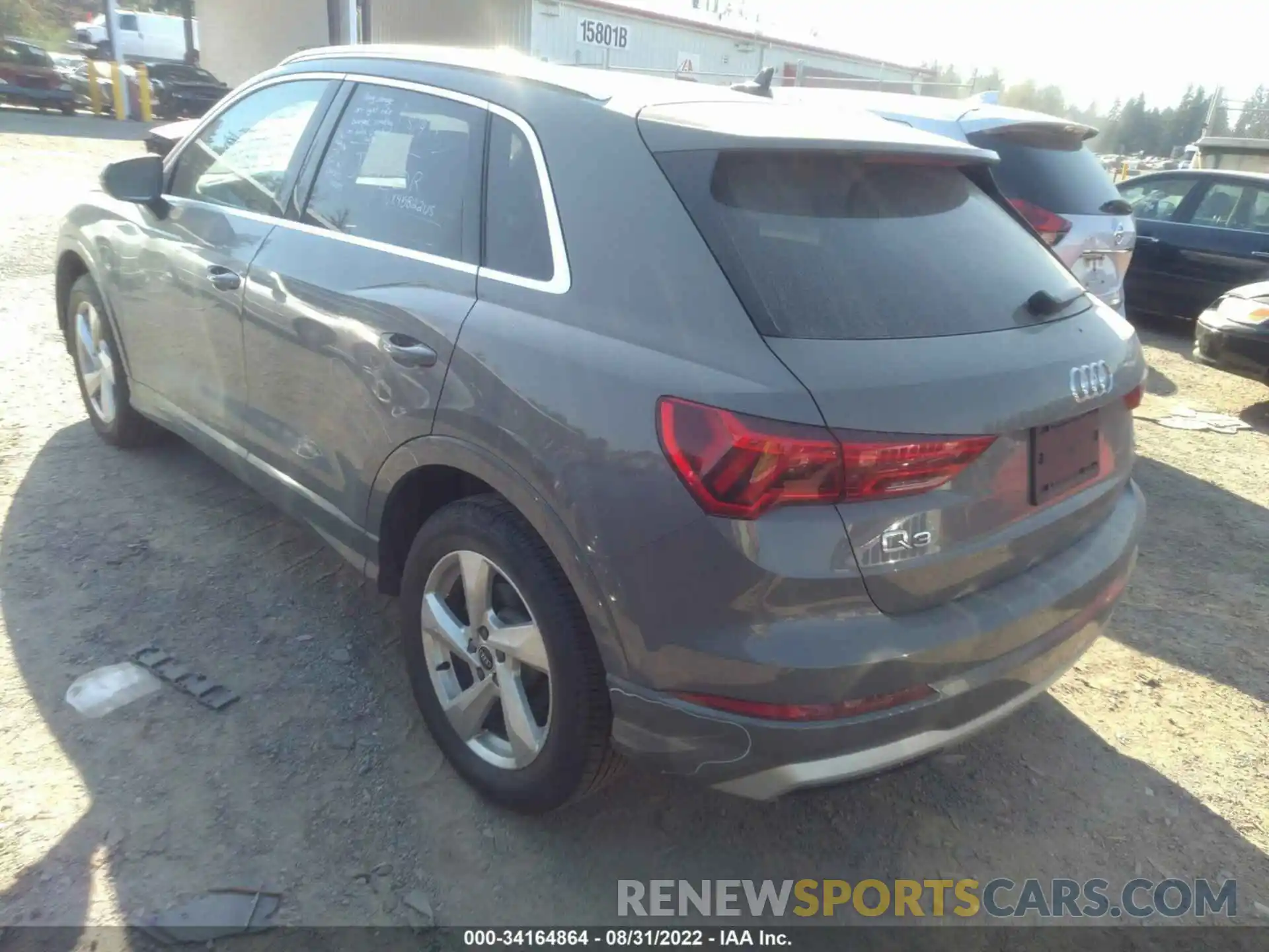 3 Photograph of a damaged car WA1AUCF36M1098151 AUDI Q3 2021