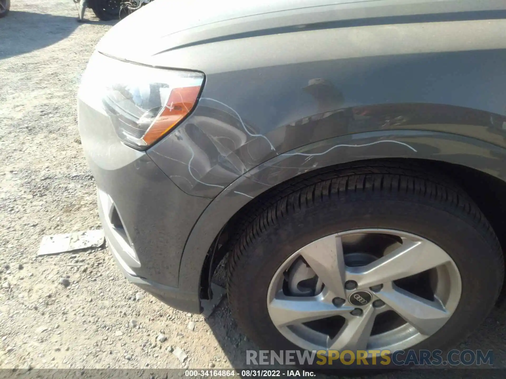 6 Photograph of a damaged car WA1AUCF36M1098151 AUDI Q3 2021