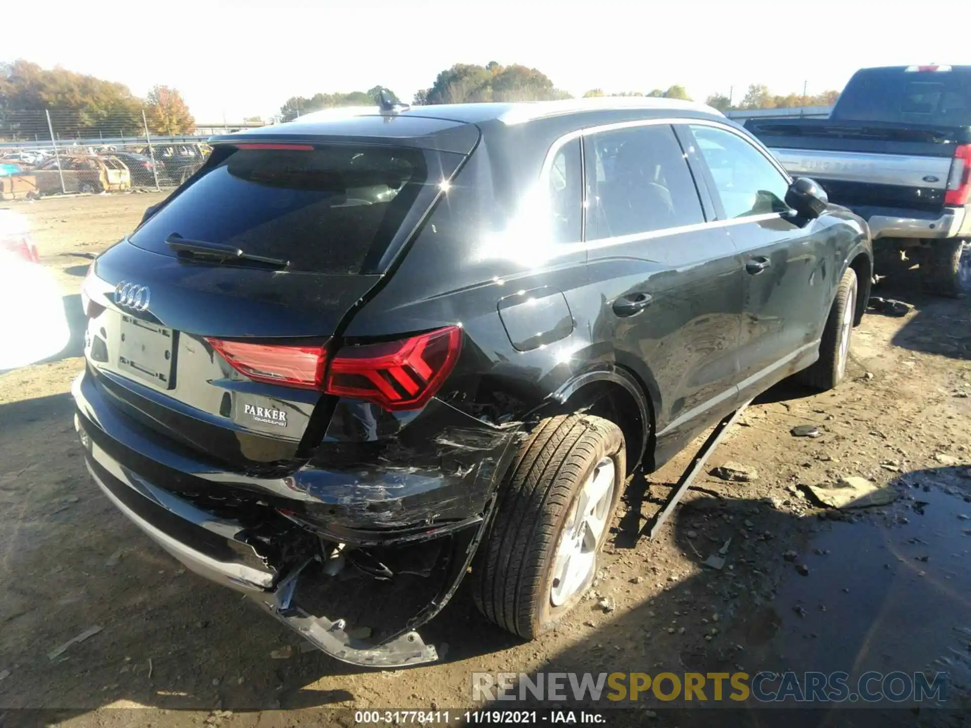 4 Photograph of a damaged car WA1AUCF36M1146845 AUDI Q3 2021