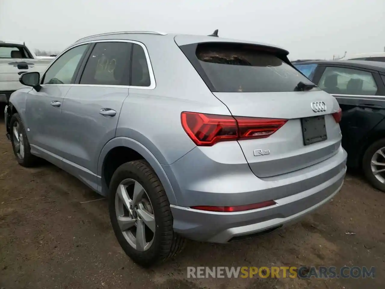 3 Photograph of a damaged car WA1AUCF37M1060699 AUDI Q3 2021