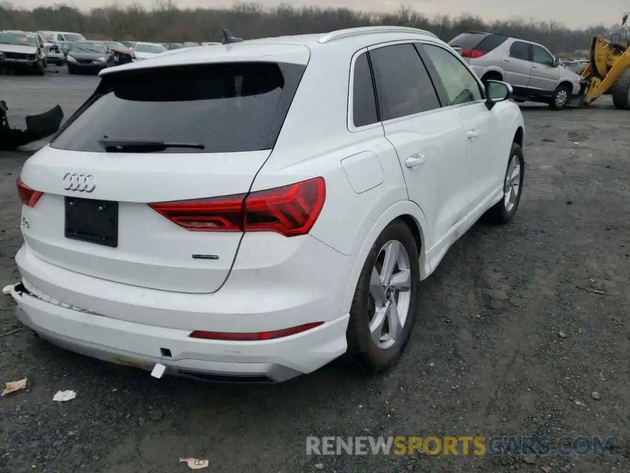 4 Photograph of a damaged car WA1AUCF37M1060993 AUDI Q3 2021