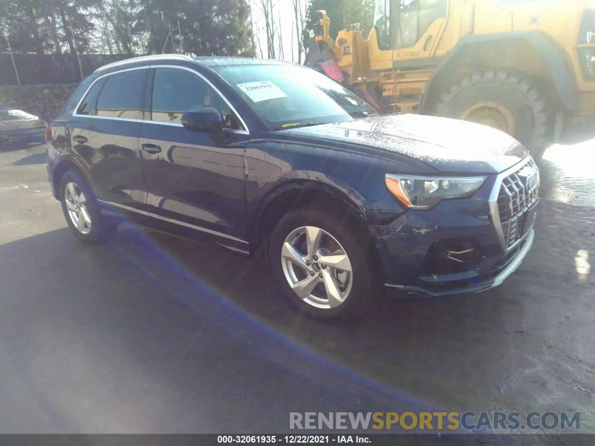 1 Photograph of a damaged car WA1AUCF37M1064915 AUDI Q3 2021