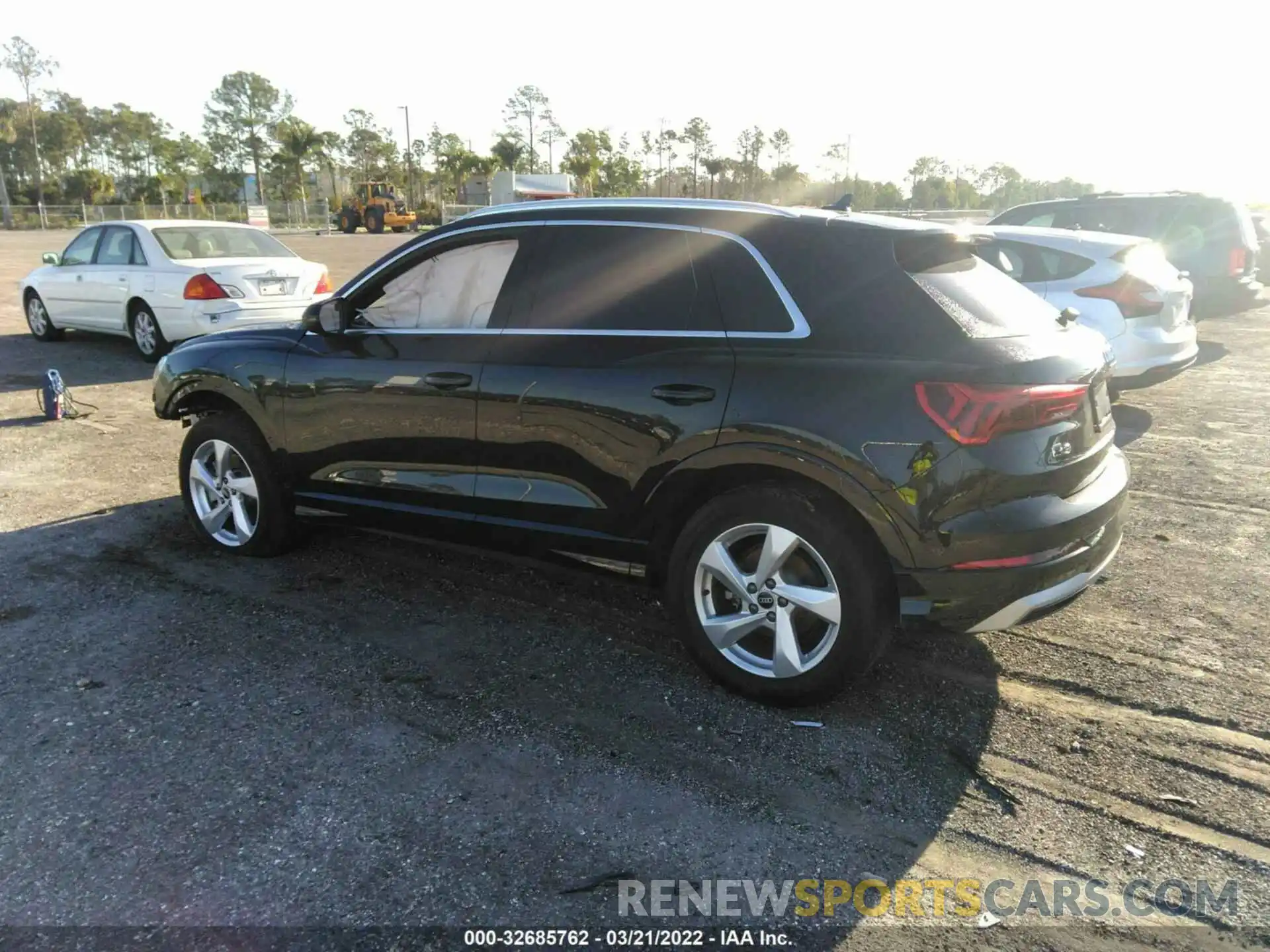 3 Photograph of a damaged car WA1AUCF37M1086218 AUDI Q3 2021