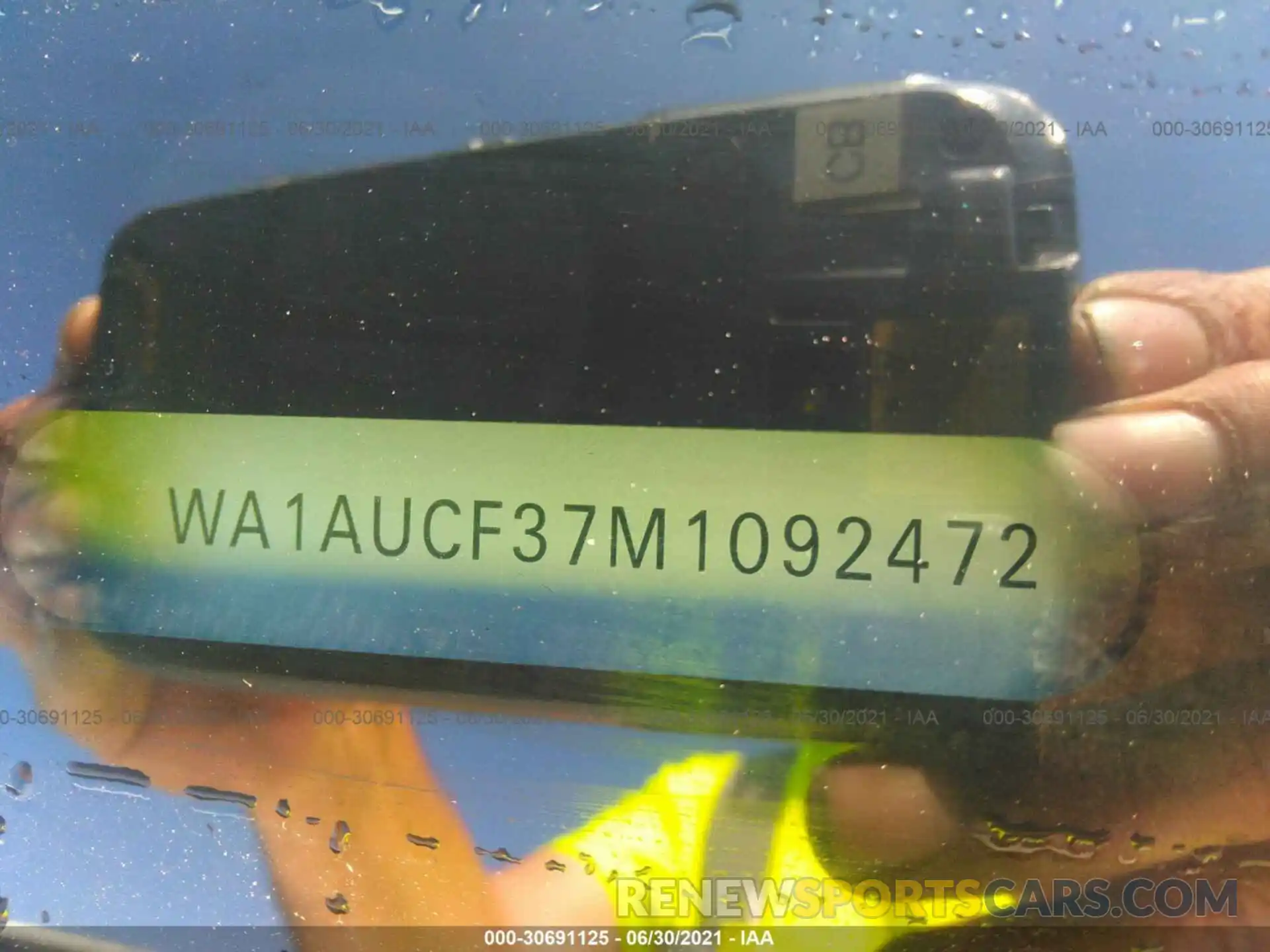 9 Photograph of a damaged car WA1AUCF37M1092472 AUDI Q3 2021