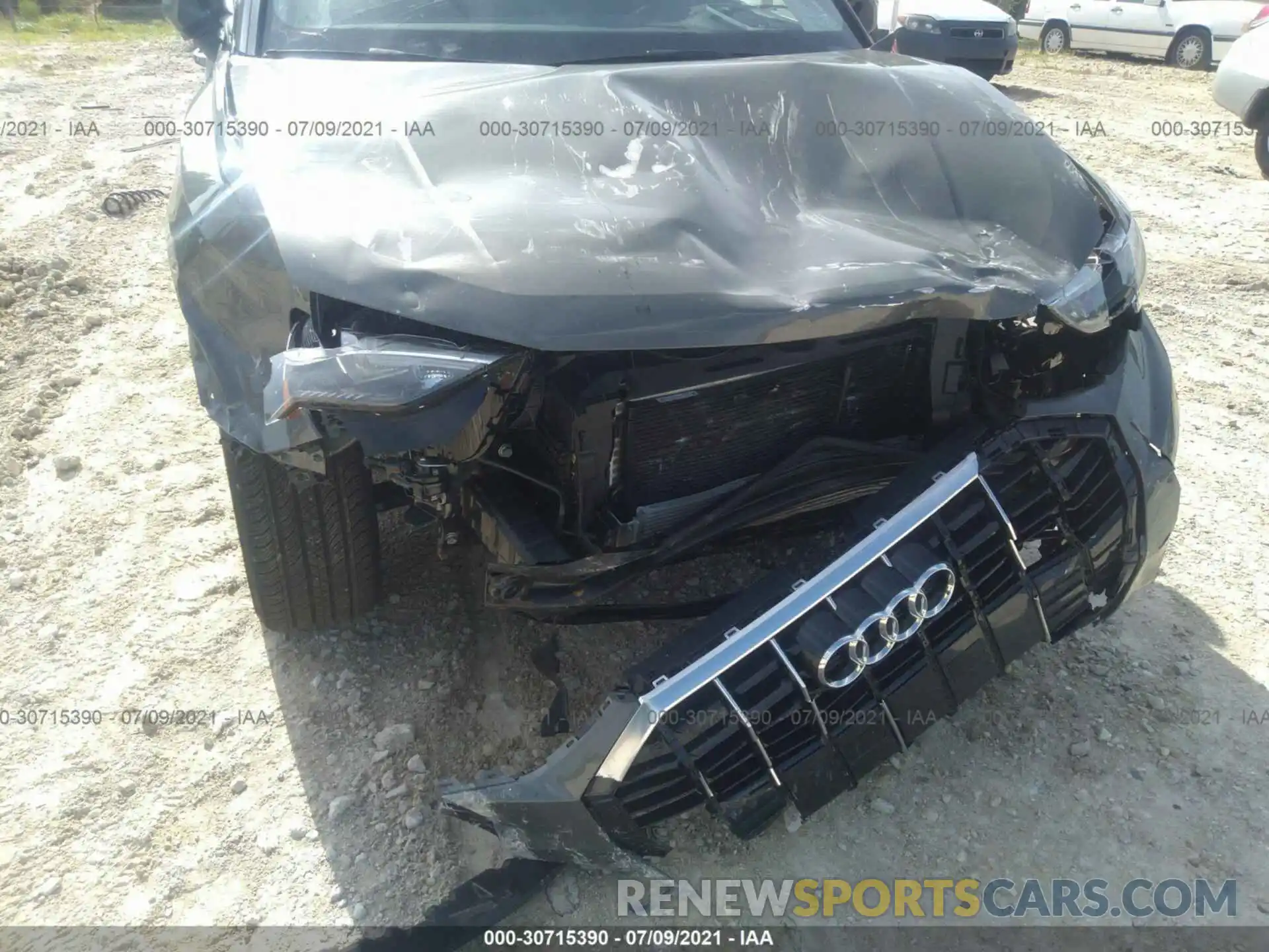 6 Photograph of a damaged car WA1AUCF38M1065796 AUDI Q3 2021