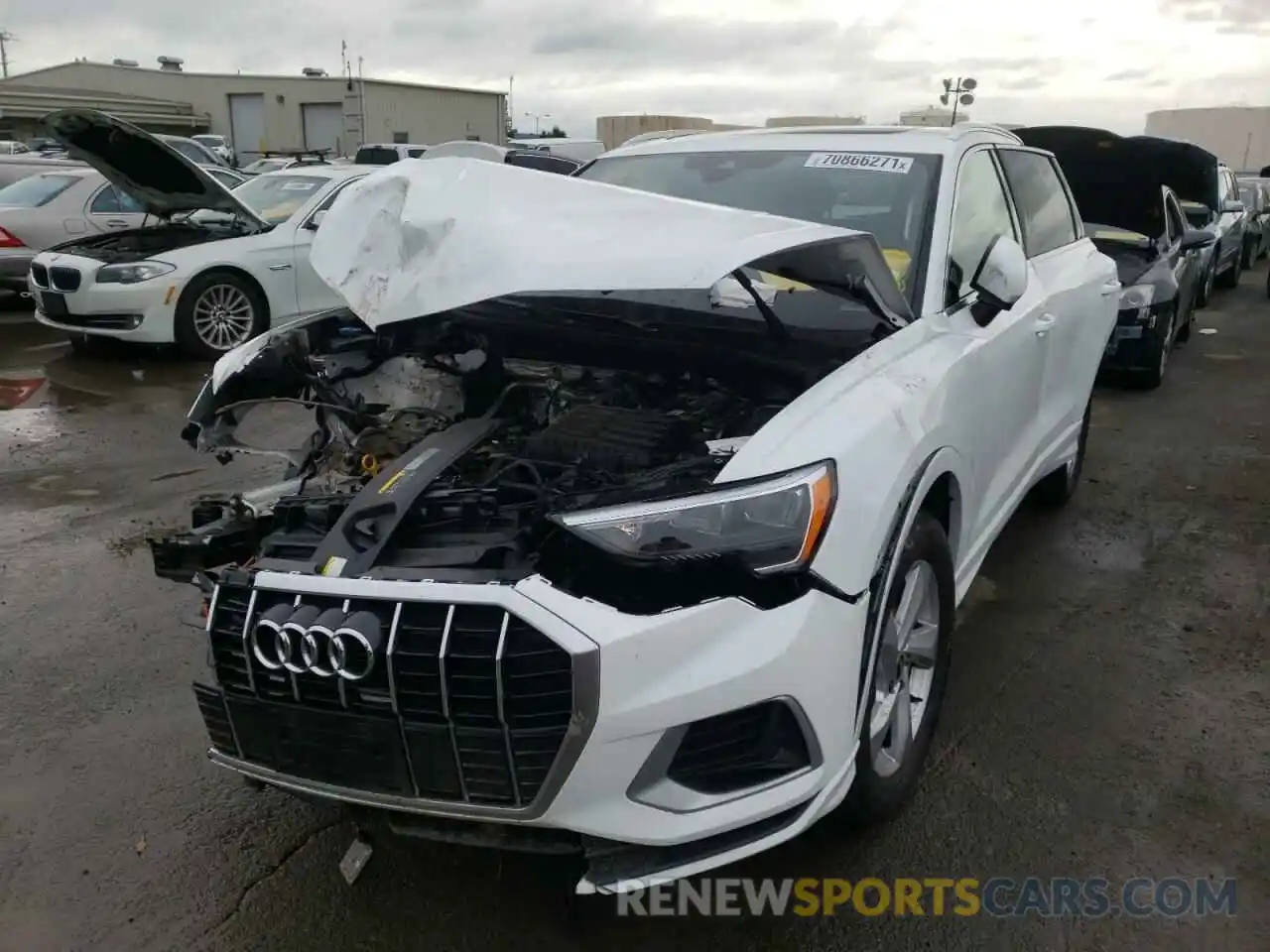 2 Photograph of a damaged car WA1AUCF38M1092707 AUDI Q3 2021