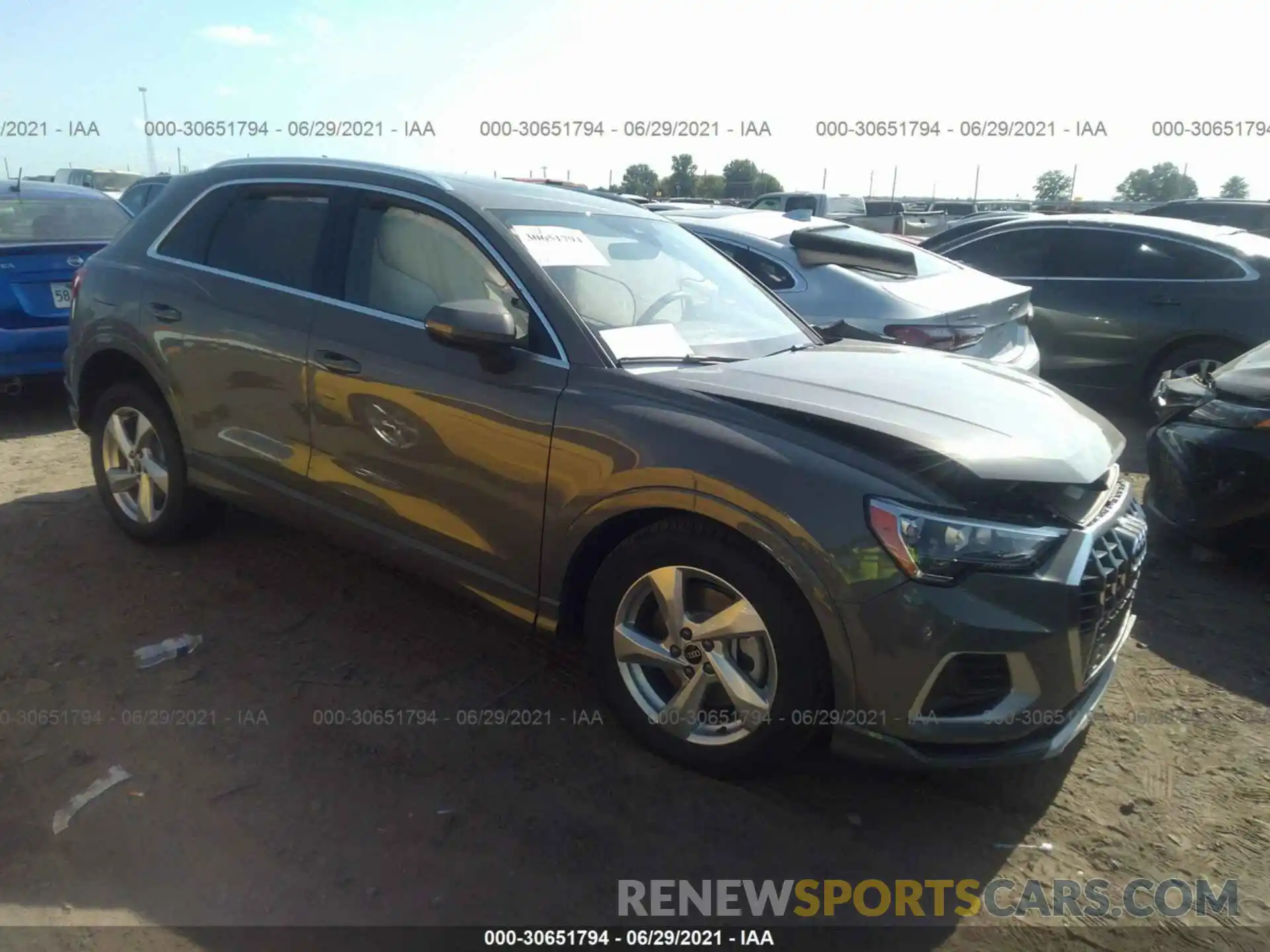 1 Photograph of a damaged car WA1AUCF38M1103835 AUDI Q3 2021