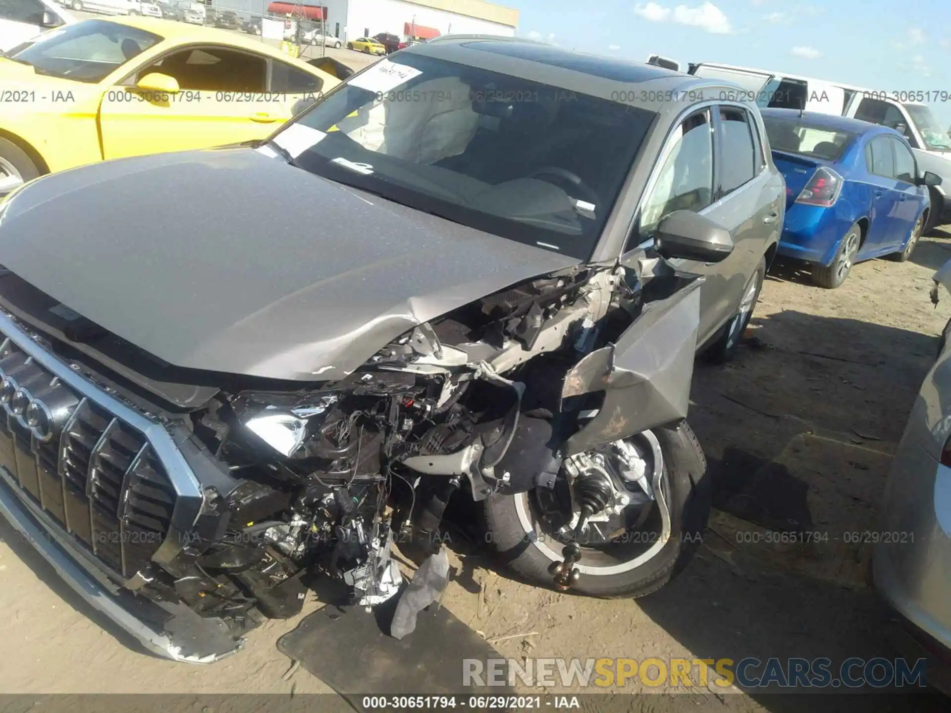 2 Photograph of a damaged car WA1AUCF38M1103835 AUDI Q3 2021