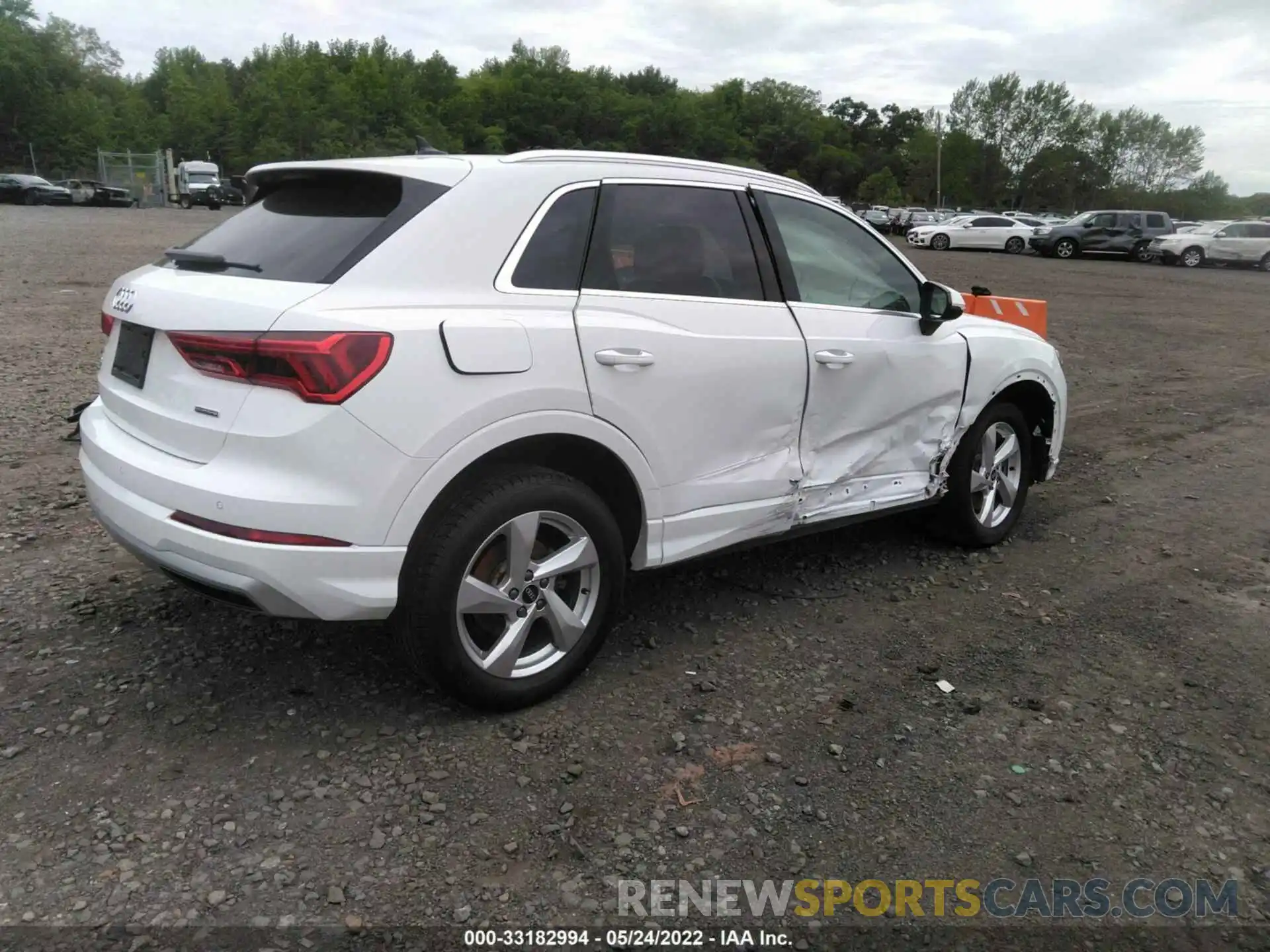 4 Photograph of a damaged car WA1AUCF38M1108436 AUDI Q3 2021