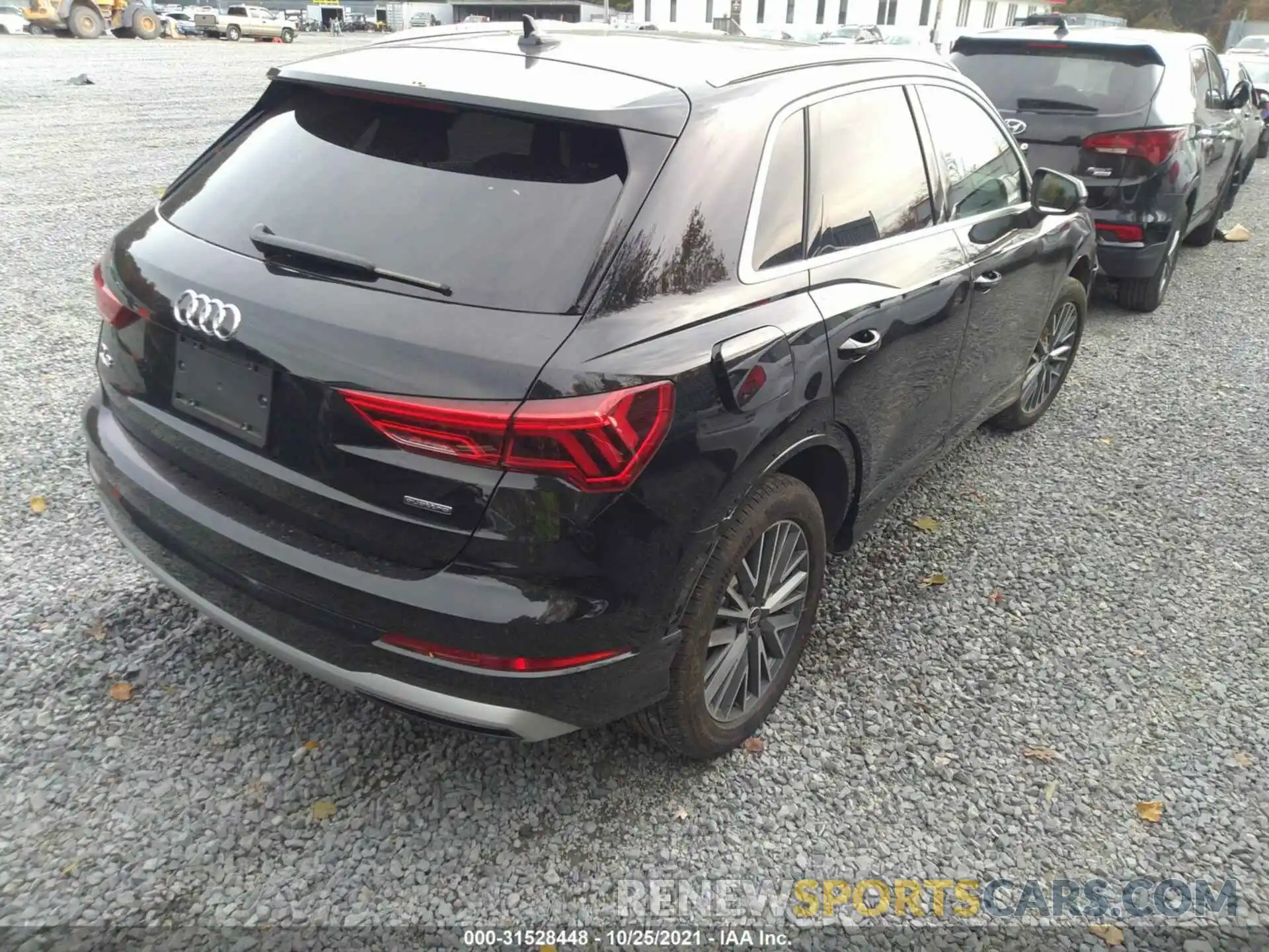 4 Фотография поврежденного автомобиля WA1AUCF38M1108940 AUDI Q3 2021