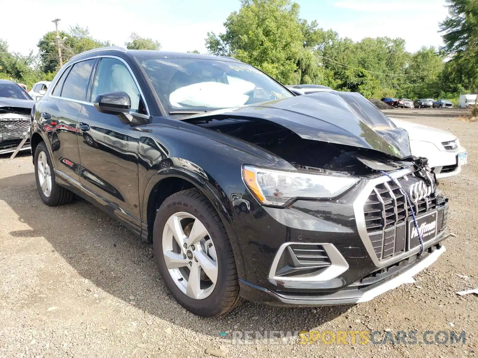 1 Photograph of a damaged car WA1AUCF38M1119050 AUDI Q3 2021