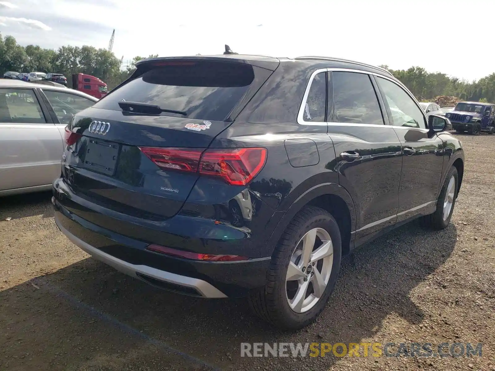 4 Photograph of a damaged car WA1AUCF38M1119050 AUDI Q3 2021