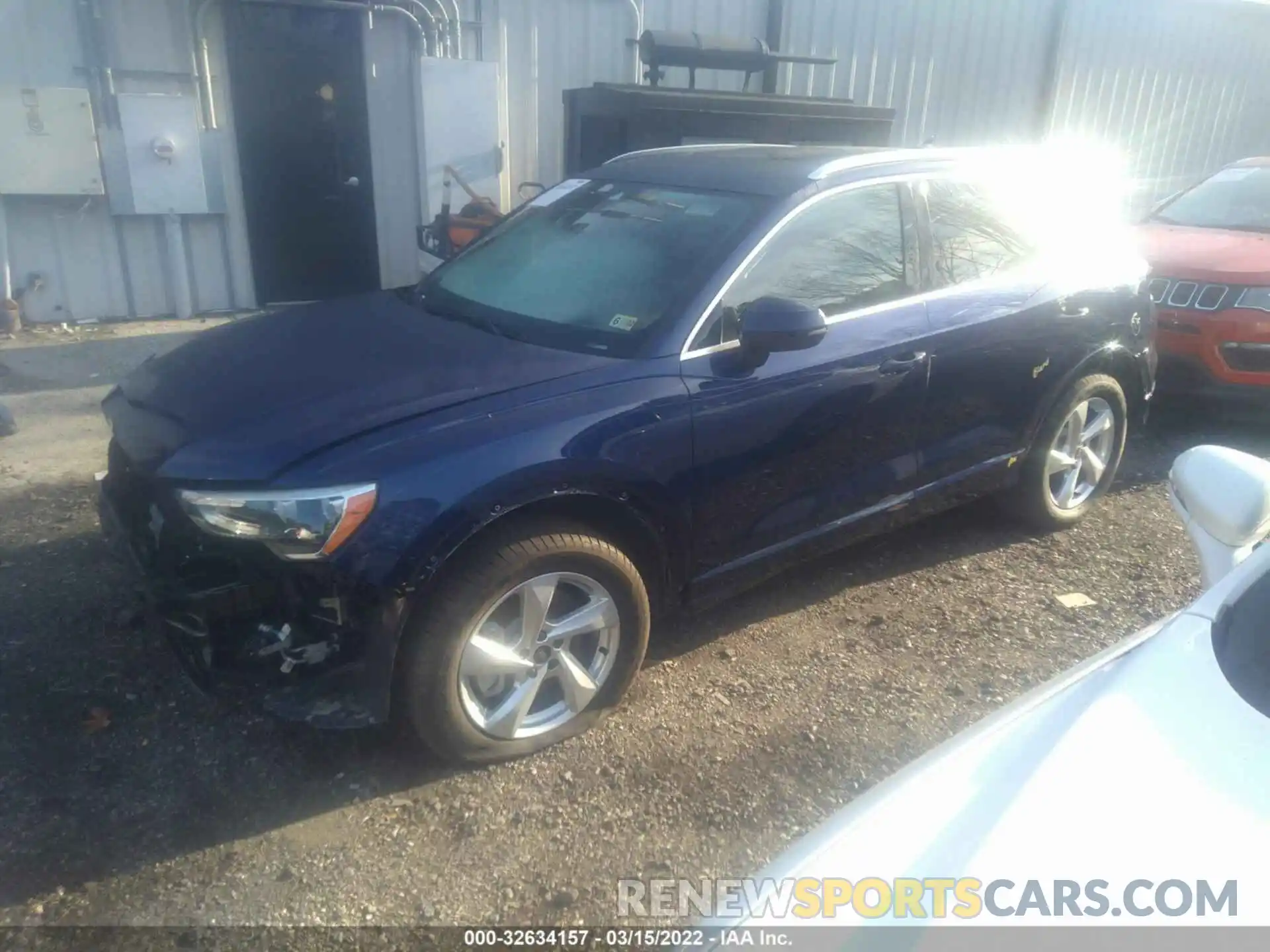 2 Photograph of a damaged car WA1AUCF38M1123924 AUDI Q3 2021