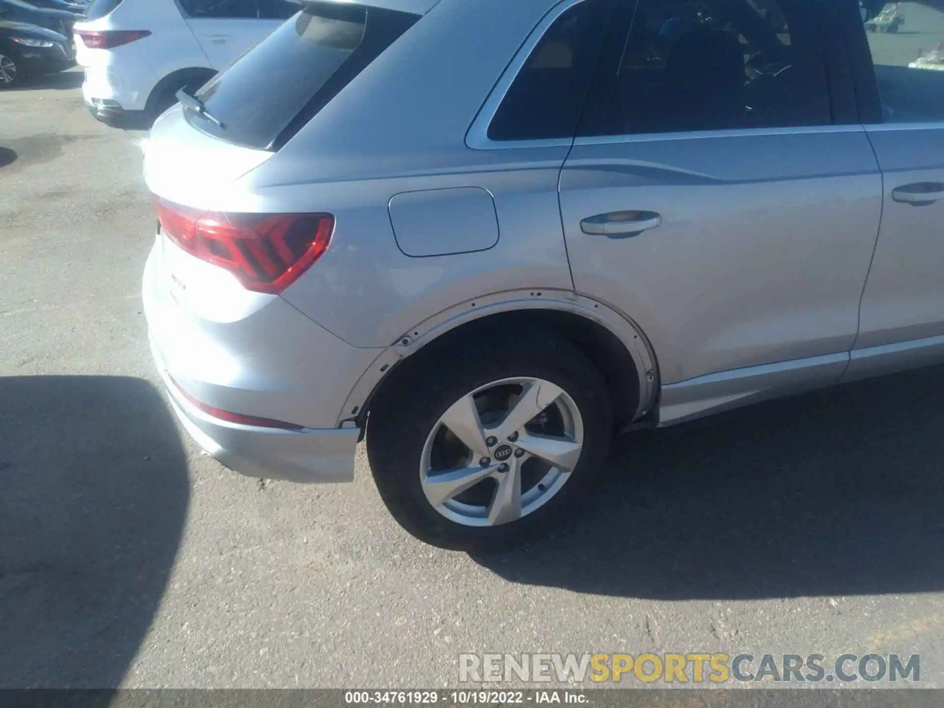 6 Photograph of a damaged car WA1AUCF38M1126676 AUDI Q3 2021