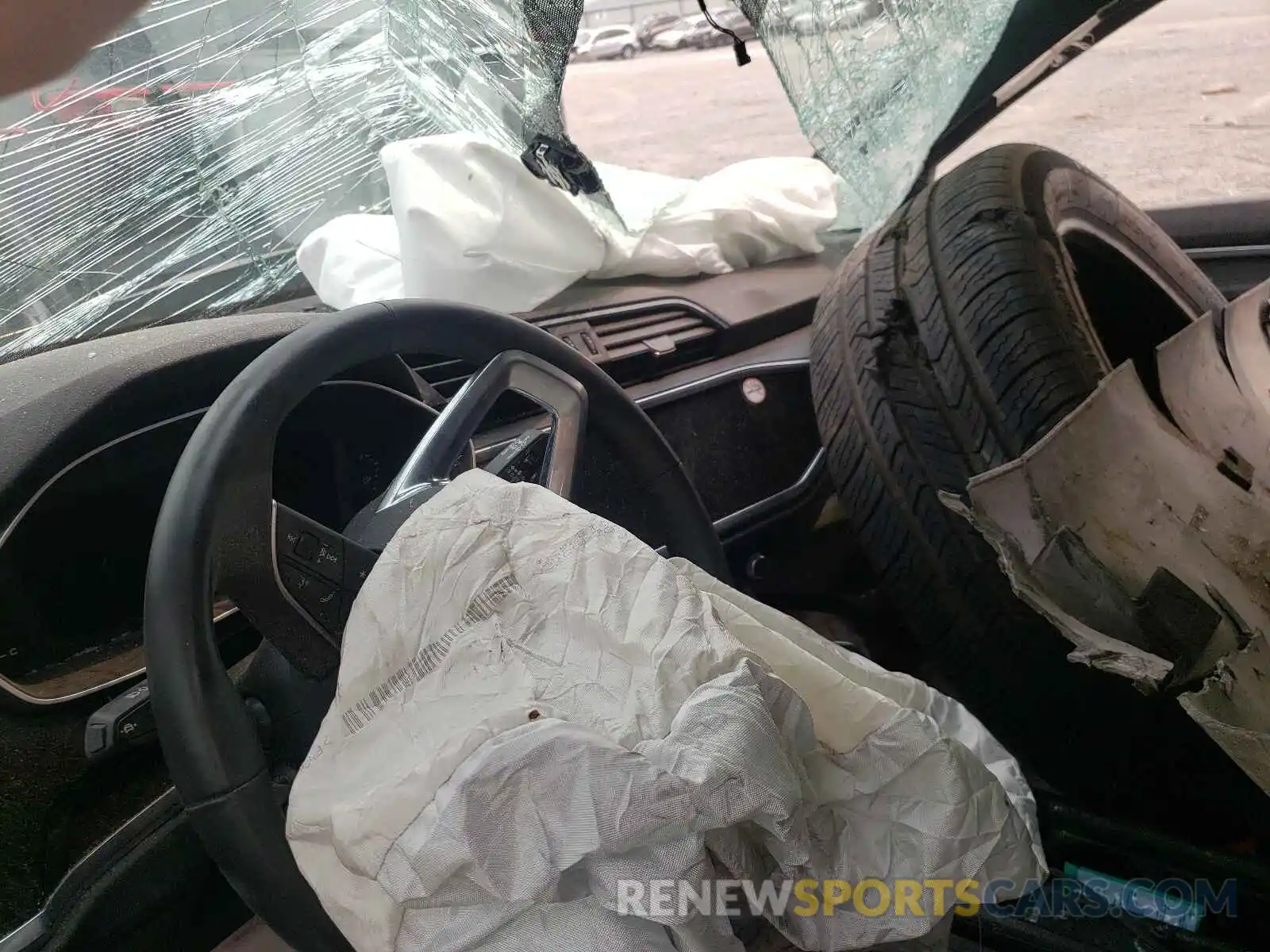 9 Photograph of a damaged car WA1AUCF39M1062289 AUDI Q3 2021