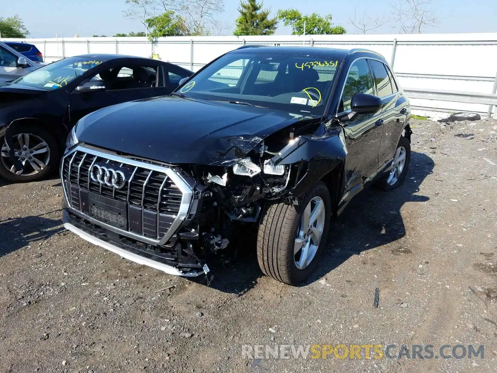 2 Photograph of a damaged car WA1AUCF39M1068089 AUDI Q3 2021