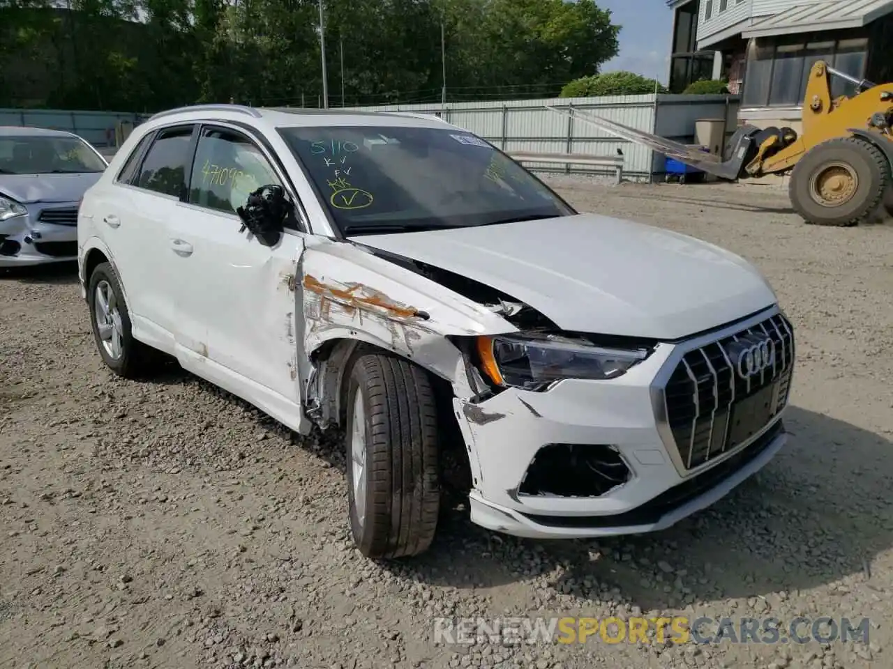 1 Photograph of a damaged car WA1AUCF39M1092229 AUDI Q3 2021