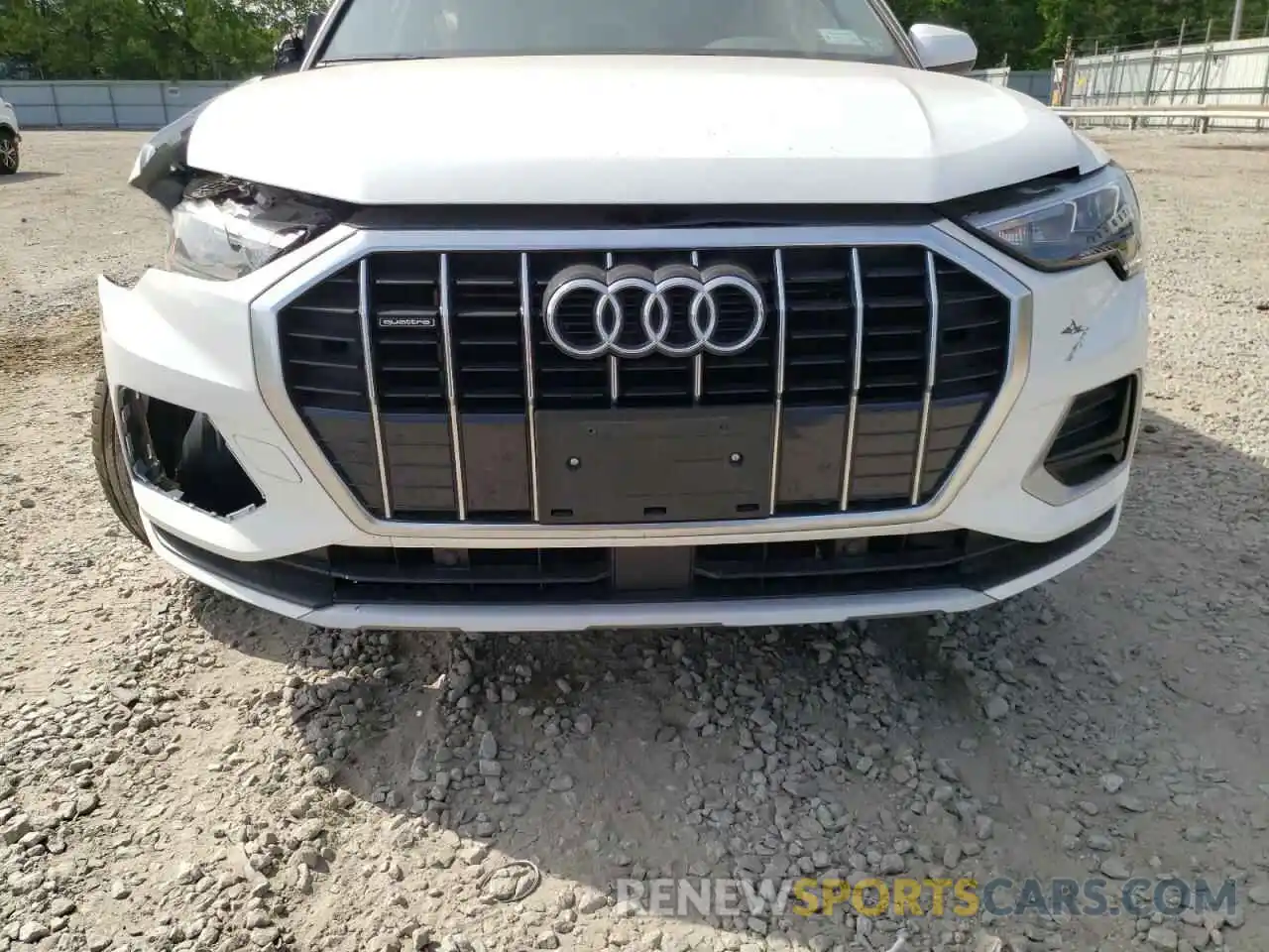 9 Photograph of a damaged car WA1AUCF39M1092229 AUDI Q3 2021