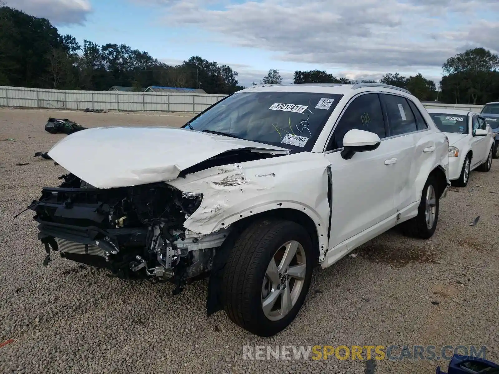 2 Photograph of a damaged car WA1AUCF39M1101415 AUDI Q3 2021