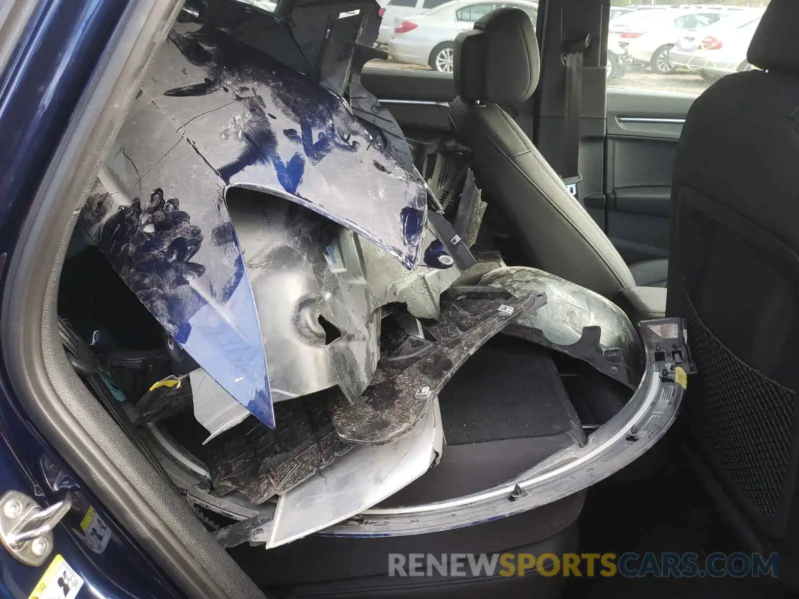 6 Photograph of a damaged car WA1AUCF39M1104654 AUDI Q3 2021