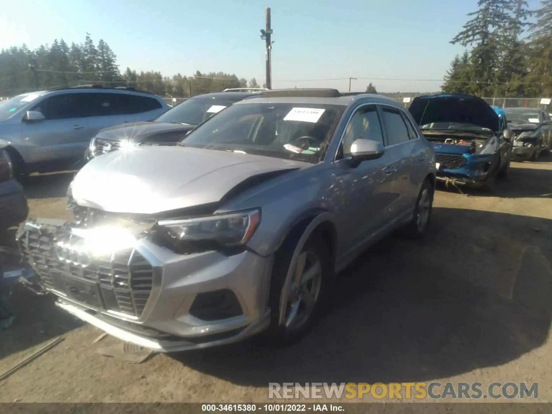 2 Photograph of a damaged car WA1AUCF39M1131675 AUDI Q3 2021