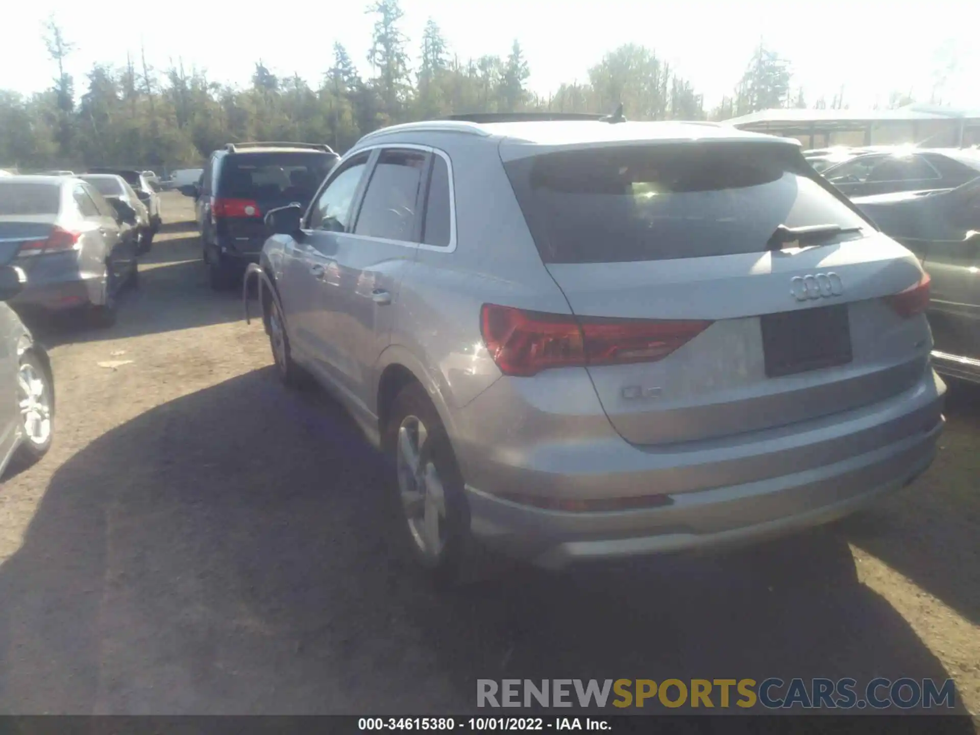 3 Photograph of a damaged car WA1AUCF39M1131675 AUDI Q3 2021