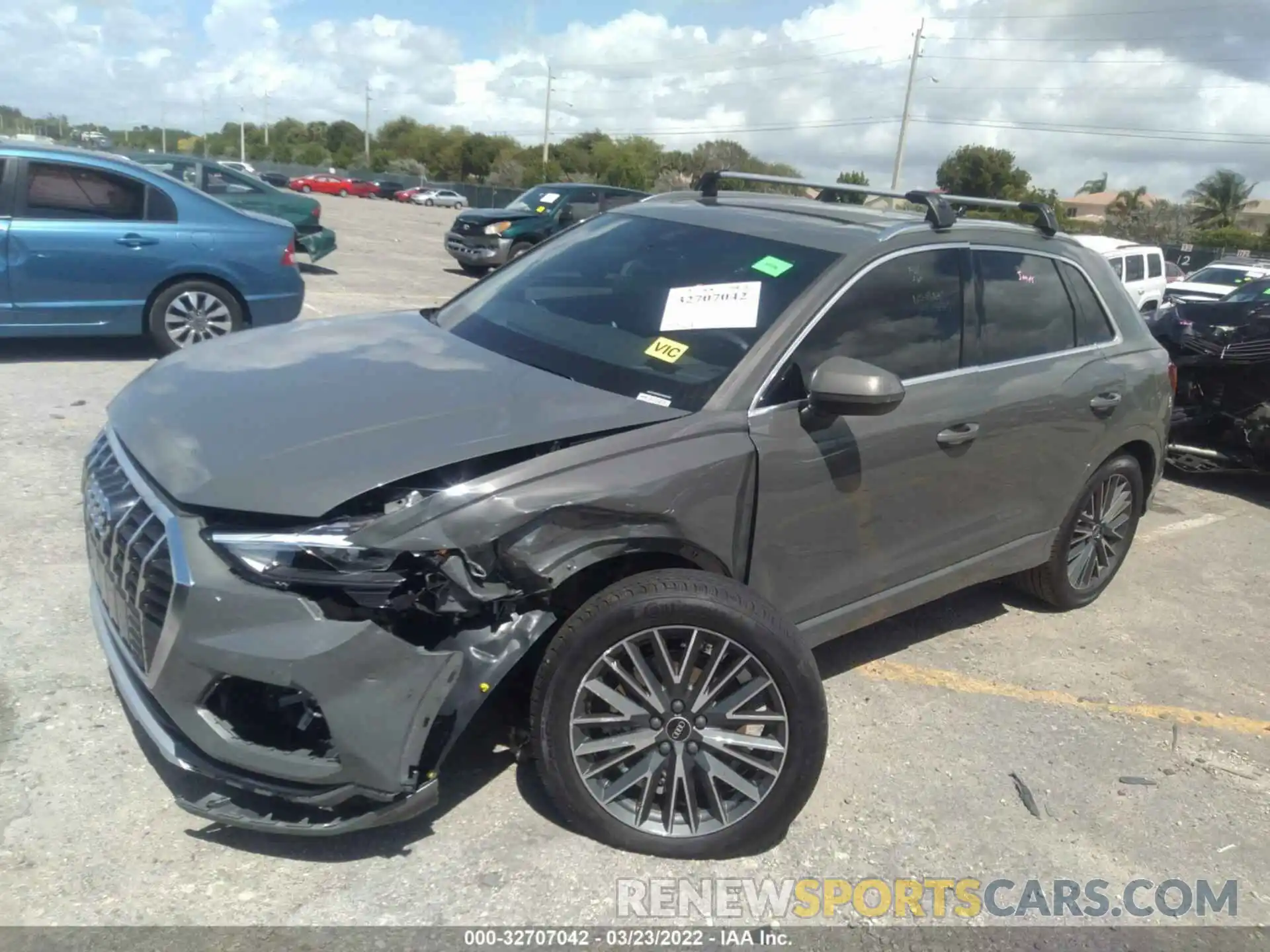 2 Photograph of a damaged car WA1AUCF39M1132843 AUDI Q3 2021