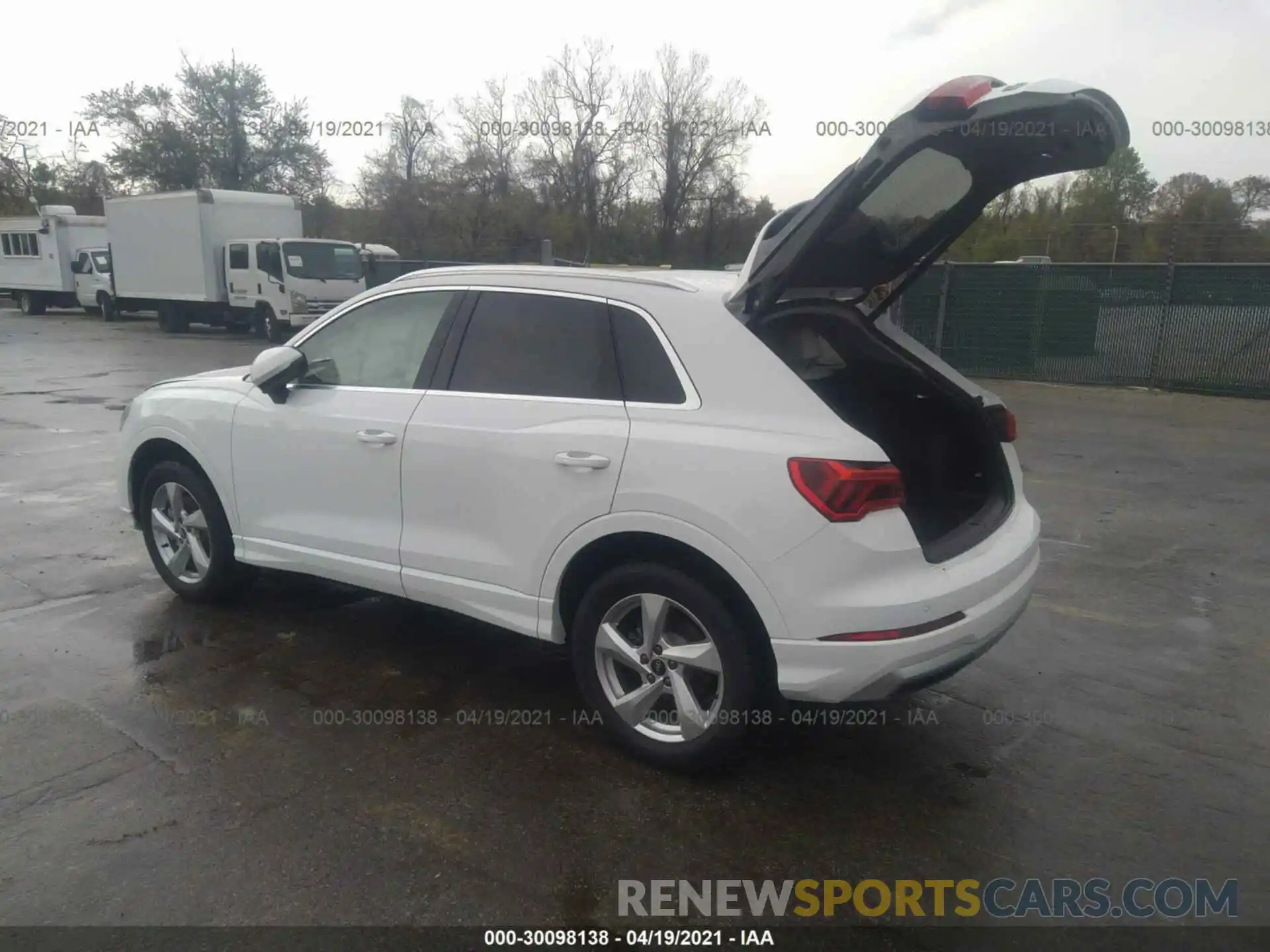 3 Photograph of a damaged car WA1AUCF3XM1071972 AUDI Q3 2021