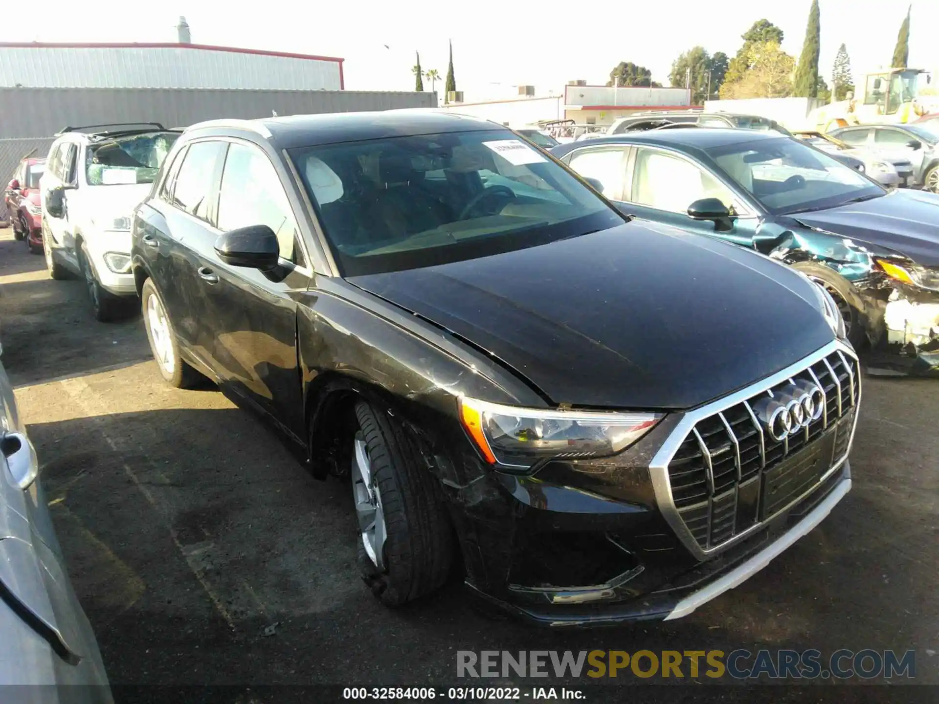 1 Photograph of a damaged car WA1AUCF3XM1076587 AUDI Q3 2021