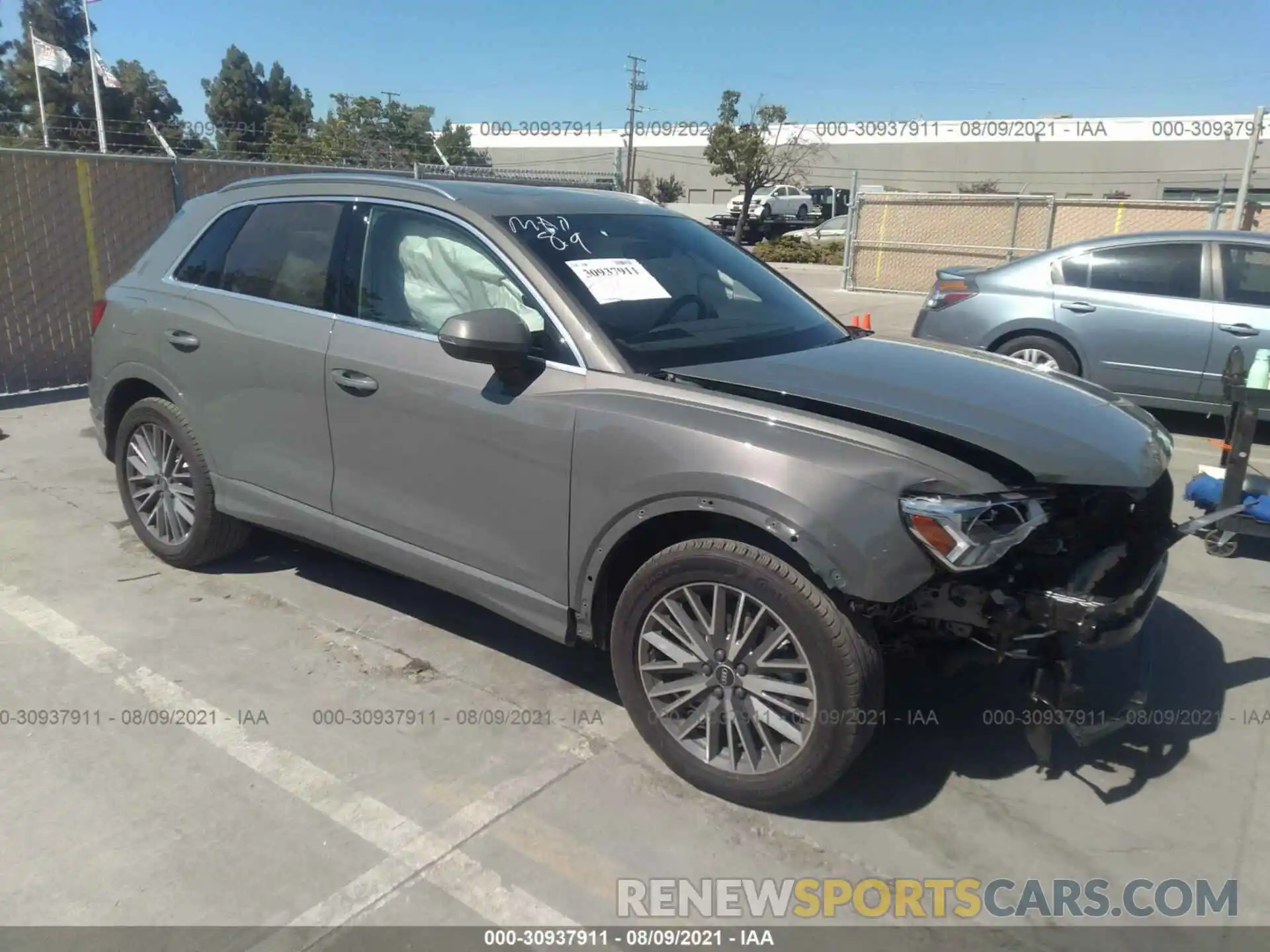 1 Photograph of a damaged car WA1BUCF31M1069404 AUDI Q3 2021