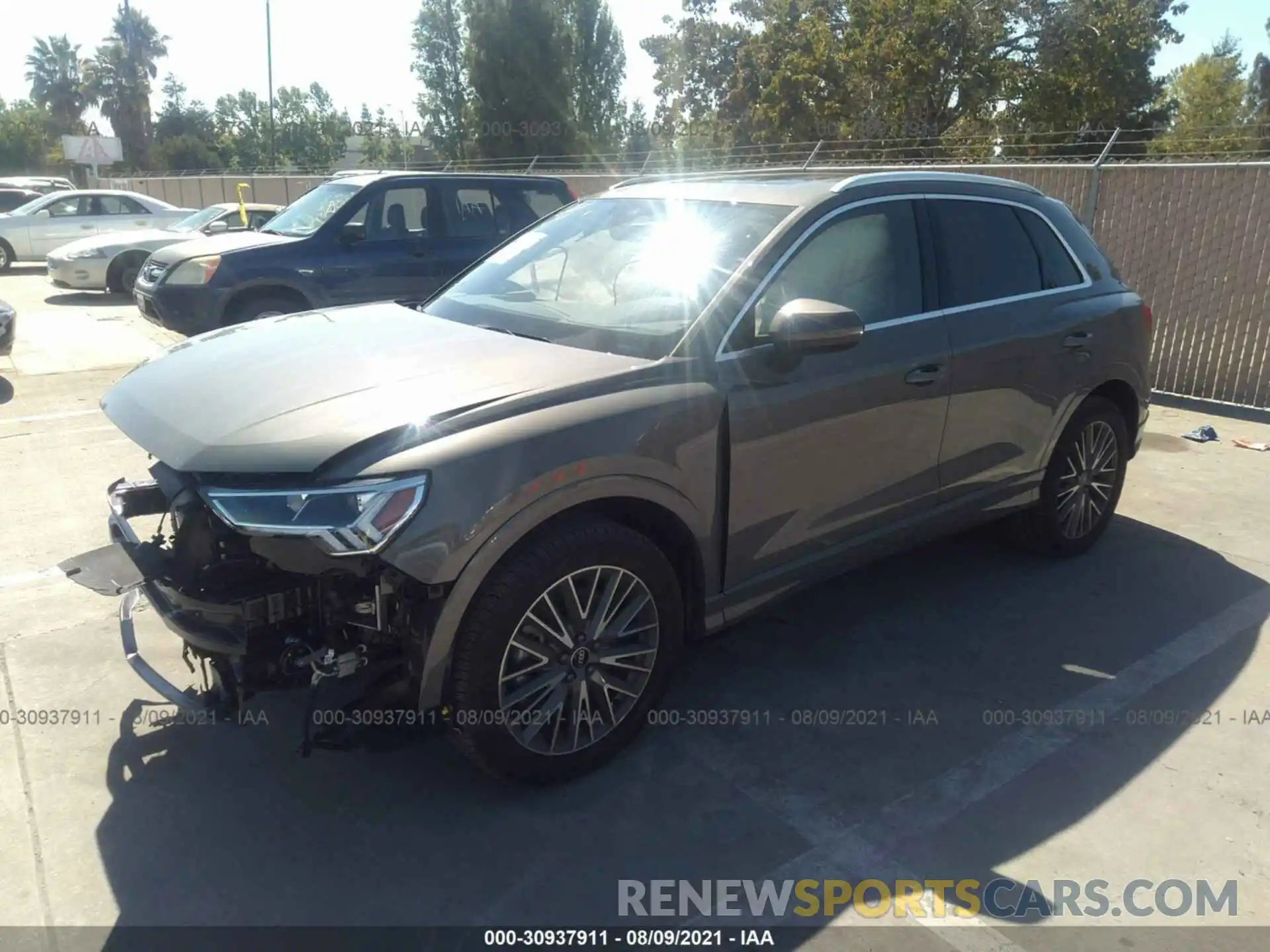 2 Photograph of a damaged car WA1BUCF31M1069404 AUDI Q3 2021