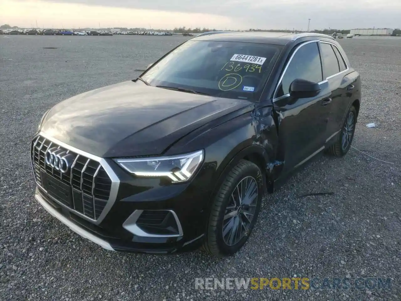 2 Photograph of a damaged car WA1BUCF34M1136934 AUDI Q3 2021