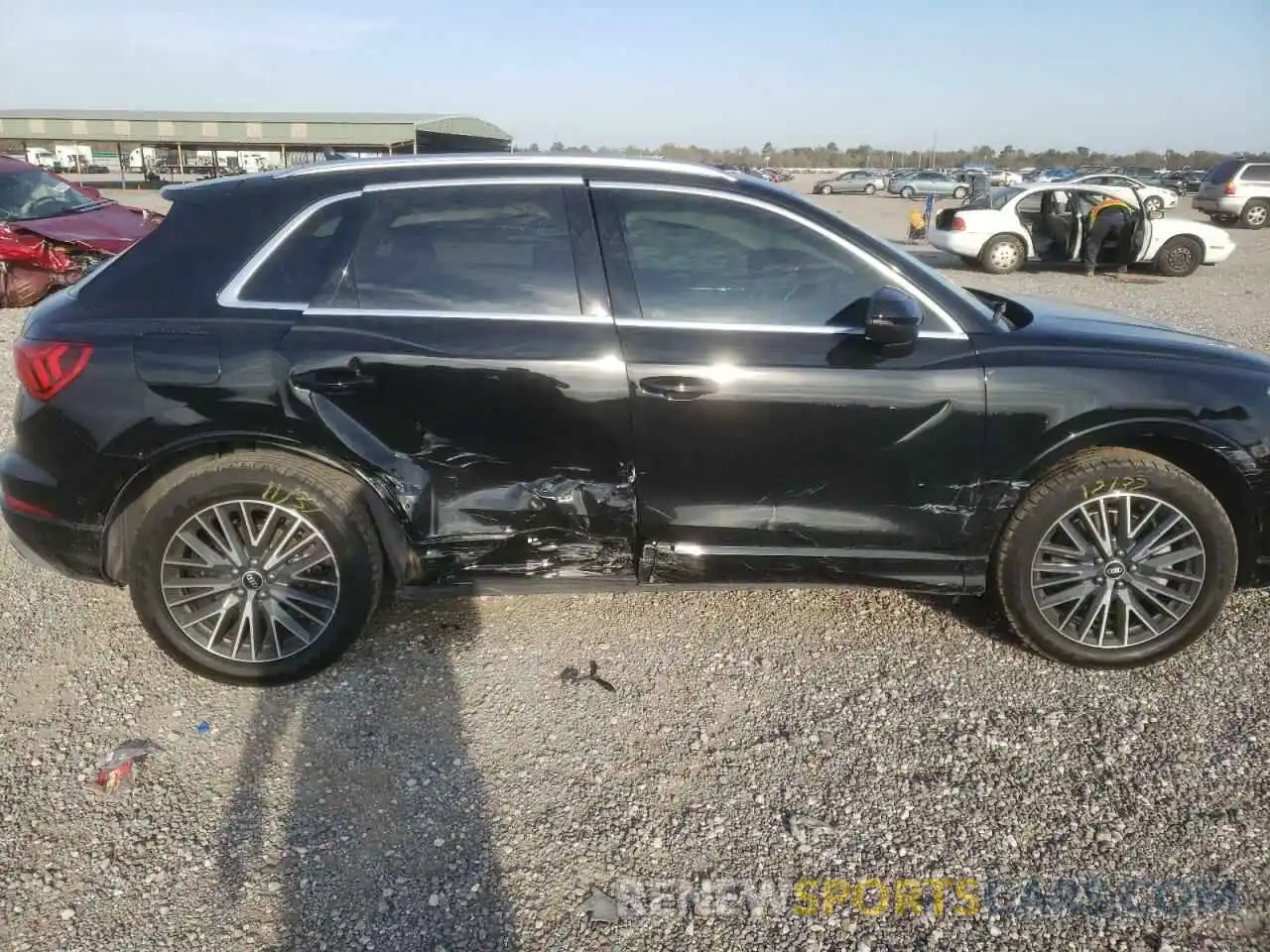 9 Photograph of a damaged car WA1BUCF34M1136934 AUDI Q3 2021