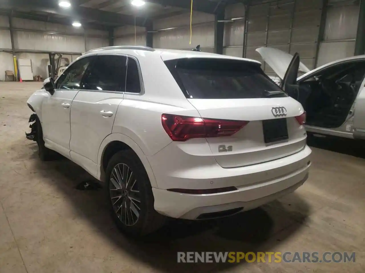 3 Фотография поврежденного автомобиля WA1BUCF39M1131583 AUDI Q3 2021