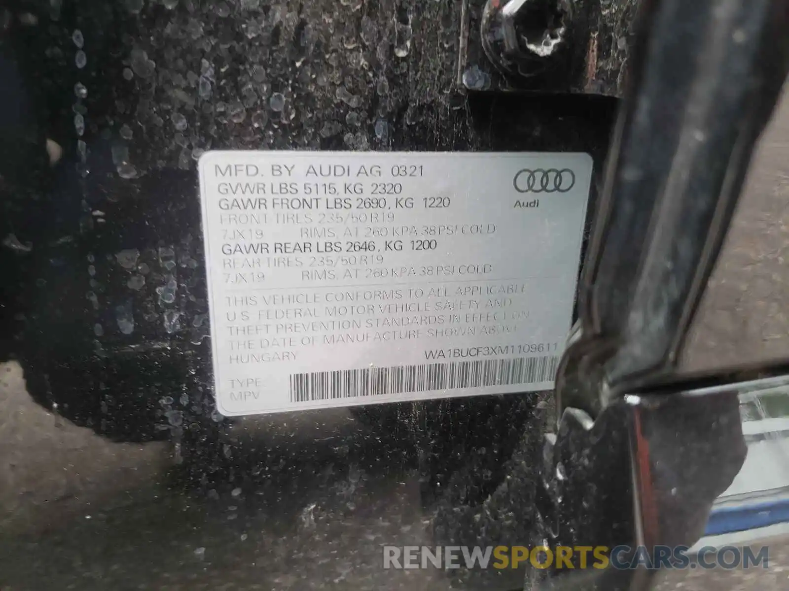 10 Photograph of a damaged car WA1BUCF3XM1109611 AUDI Q3 2021