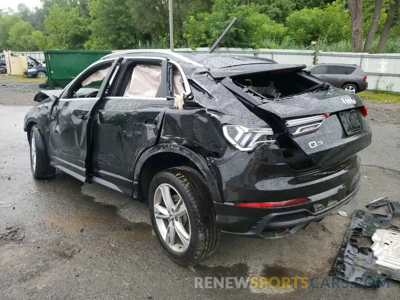 3 Photograph of a damaged car WA1DECF30M1009913 AUDI Q3 2021