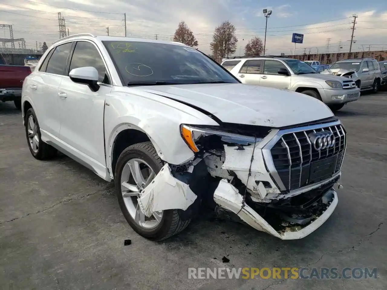 1 Photograph of a damaged car WA1DECF30M1029384 AUDI Q3 2021