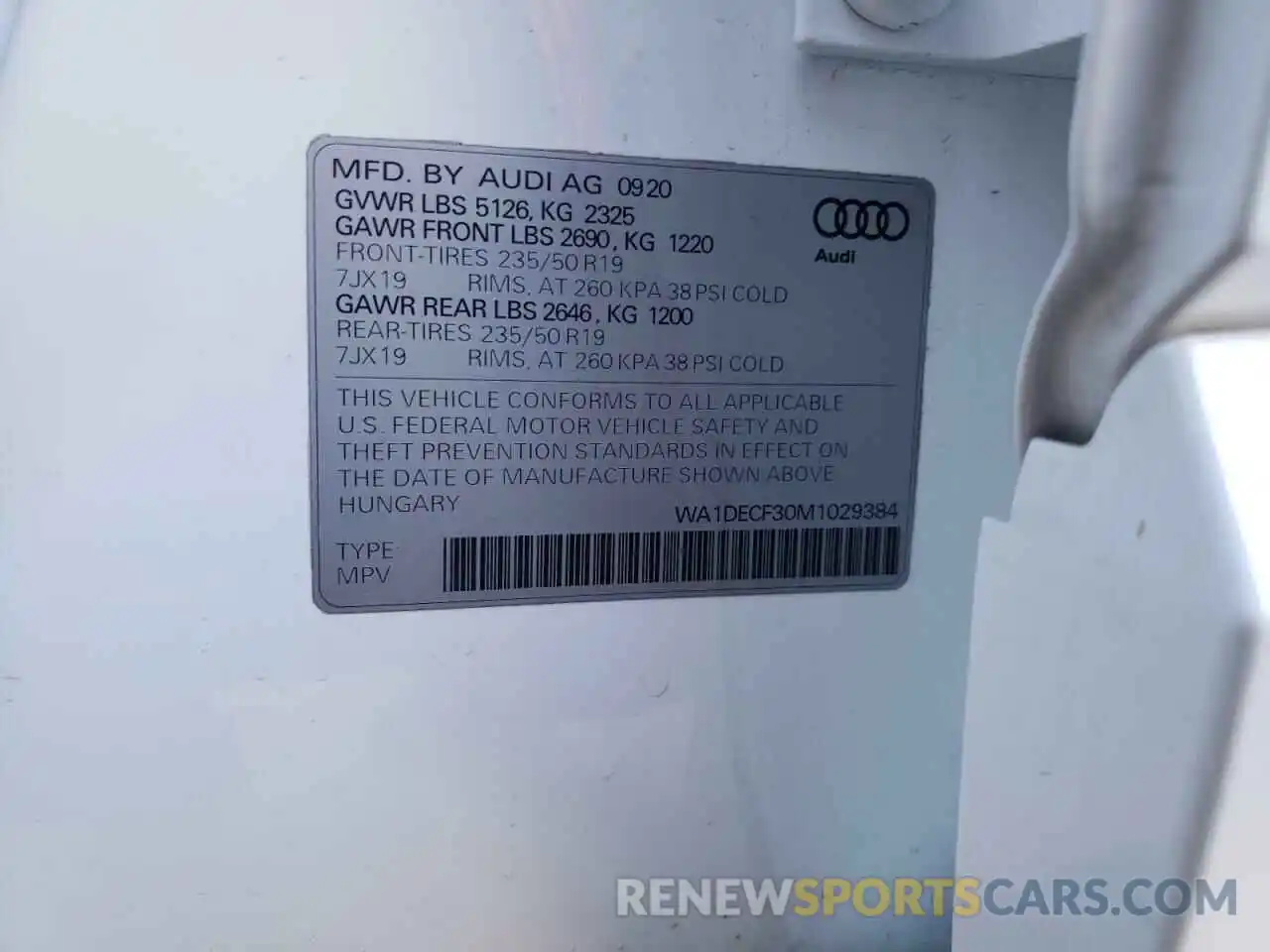 10 Photograph of a damaged car WA1DECF30M1029384 AUDI Q3 2021