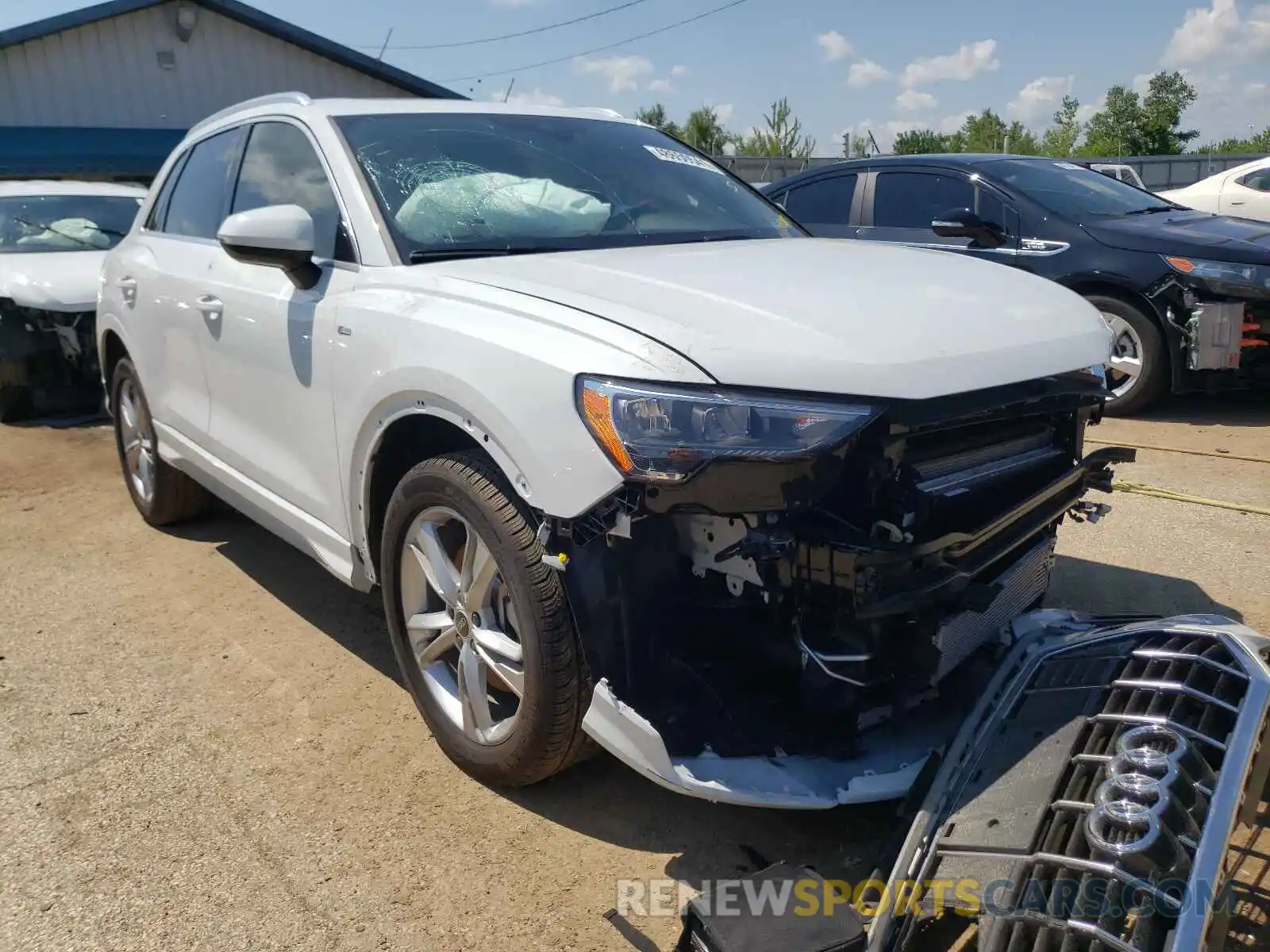 1 Photograph of a damaged car WA1DECF30M1040143 AUDI Q3 2021